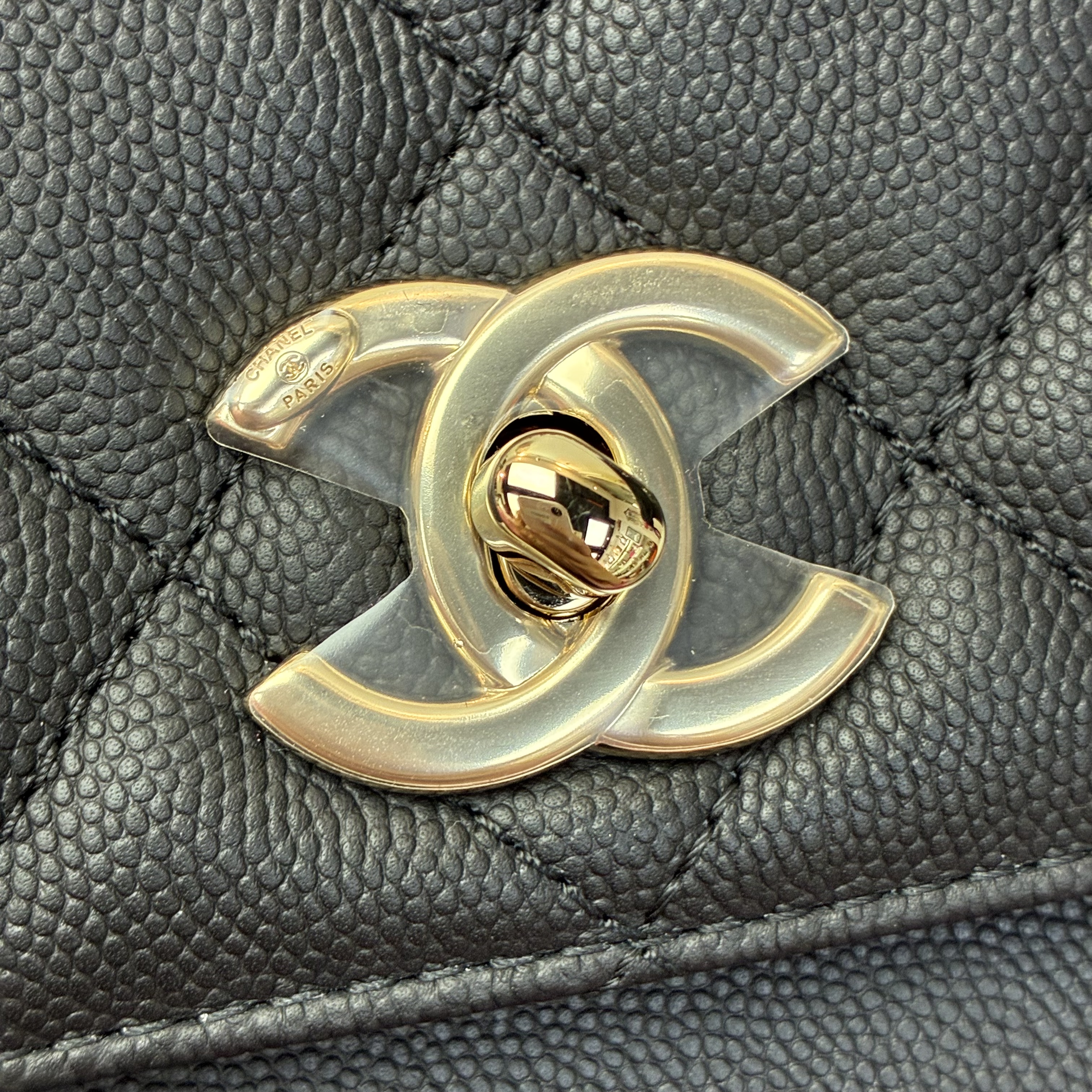 Chanel 郵差包Business Affinity魚子醬荔枝紋牛皮