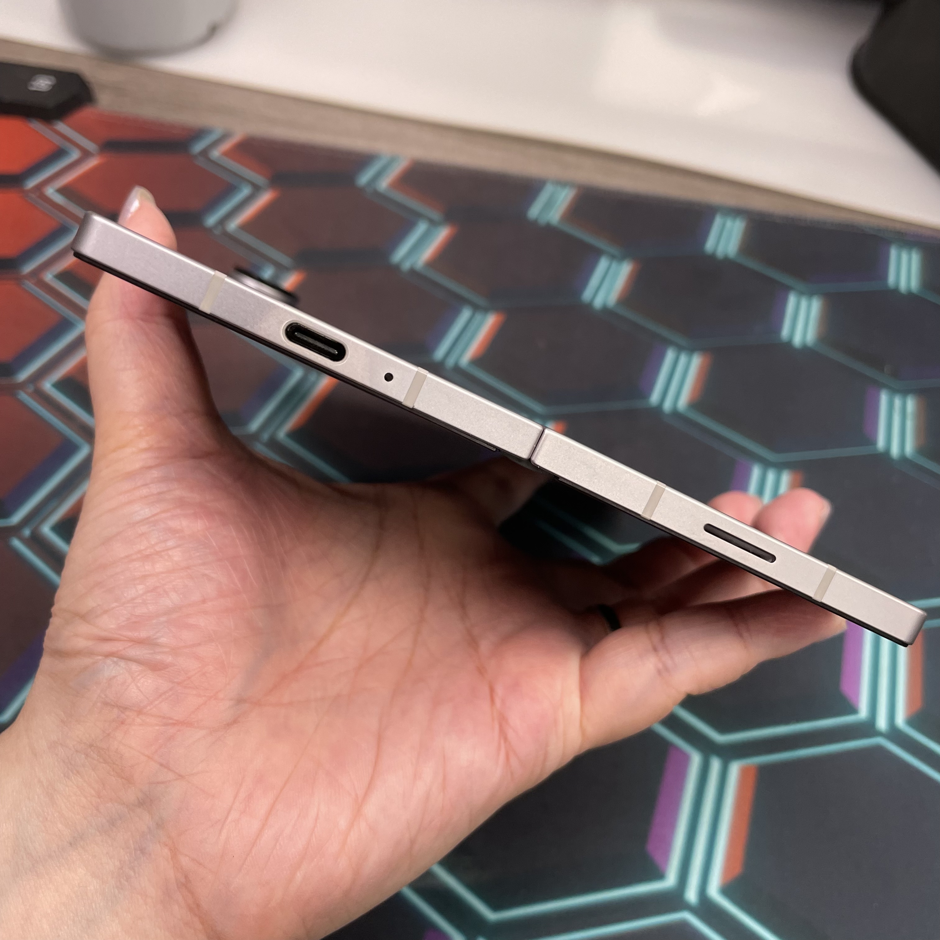 *7330 Galaxy Z Fold 6 勁靚機 12+512GB 銀色 sliver