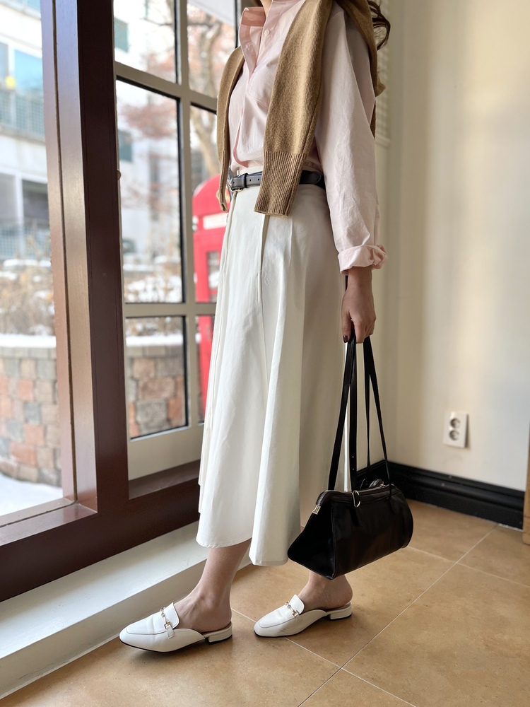 The Signature Flare Skirt (Ivory)