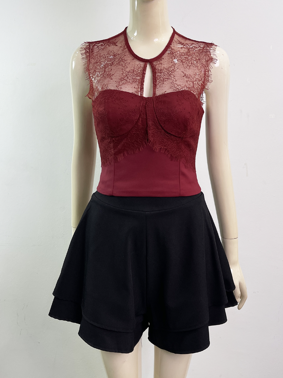 Femme Allure Lace Top M133