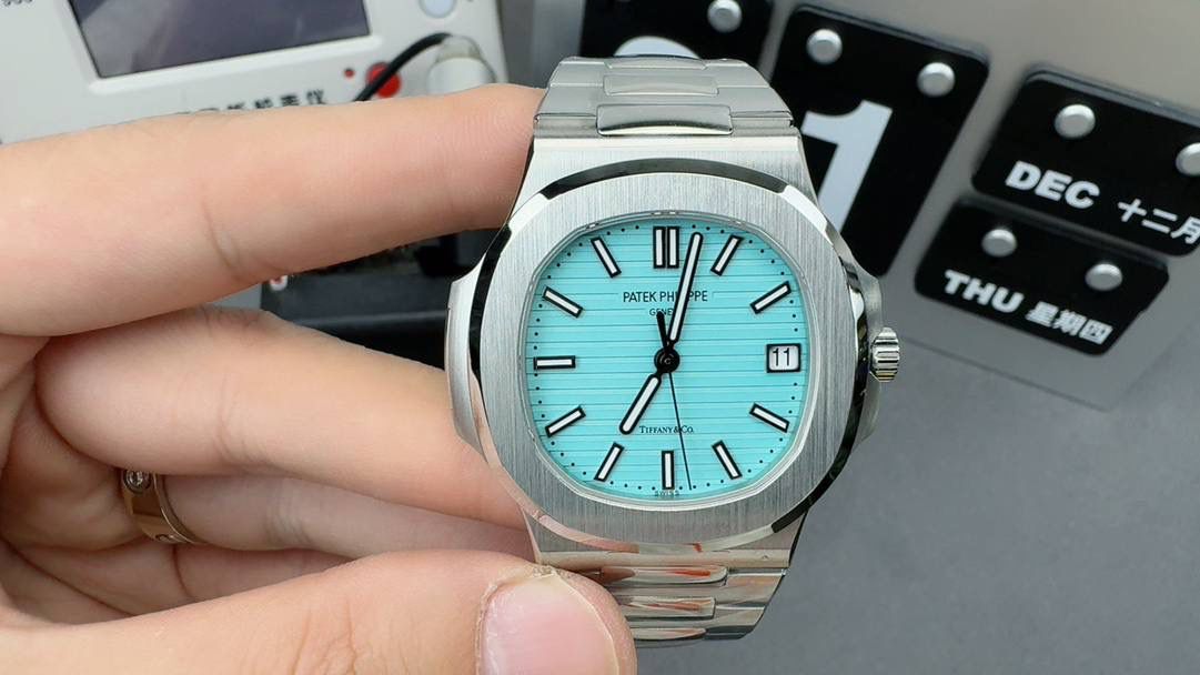 百达翡丽鹦鹉螺蒂芙尼联名款170周年纪念腕表