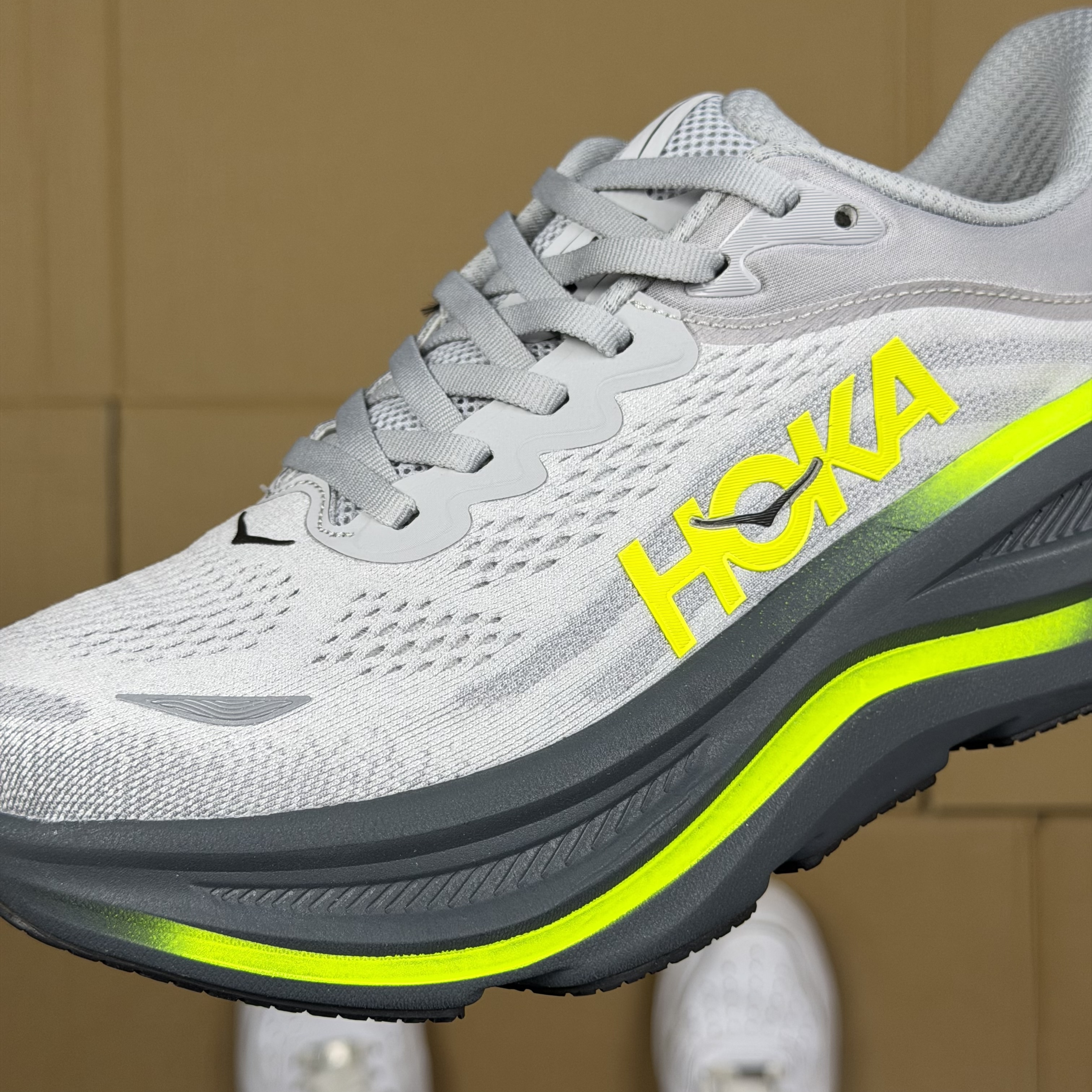 Hoka One One Bondi 9 