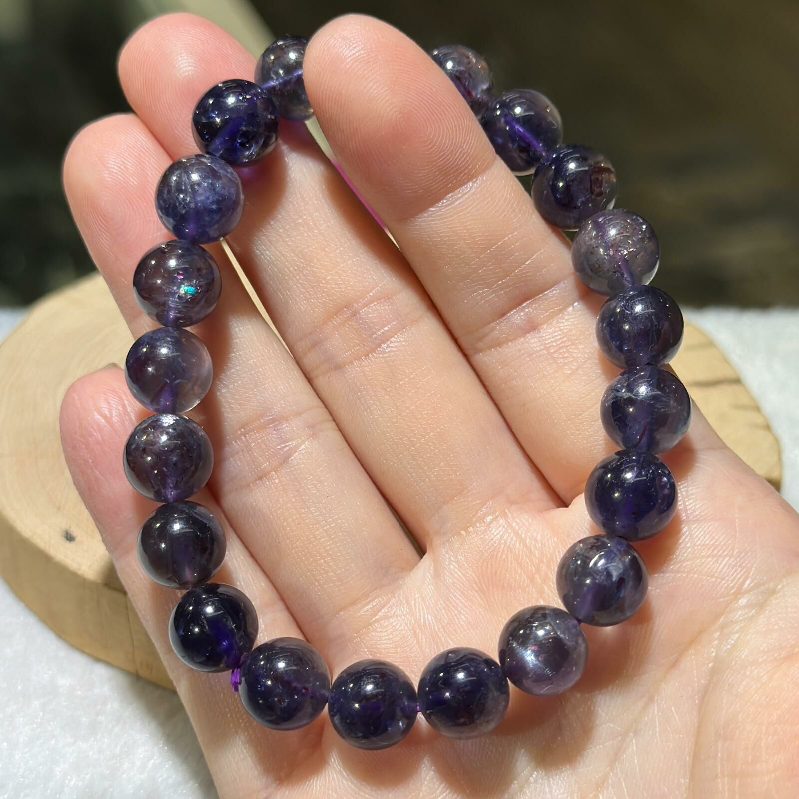 透體血滴✨堇青石手串 9 mm +/-