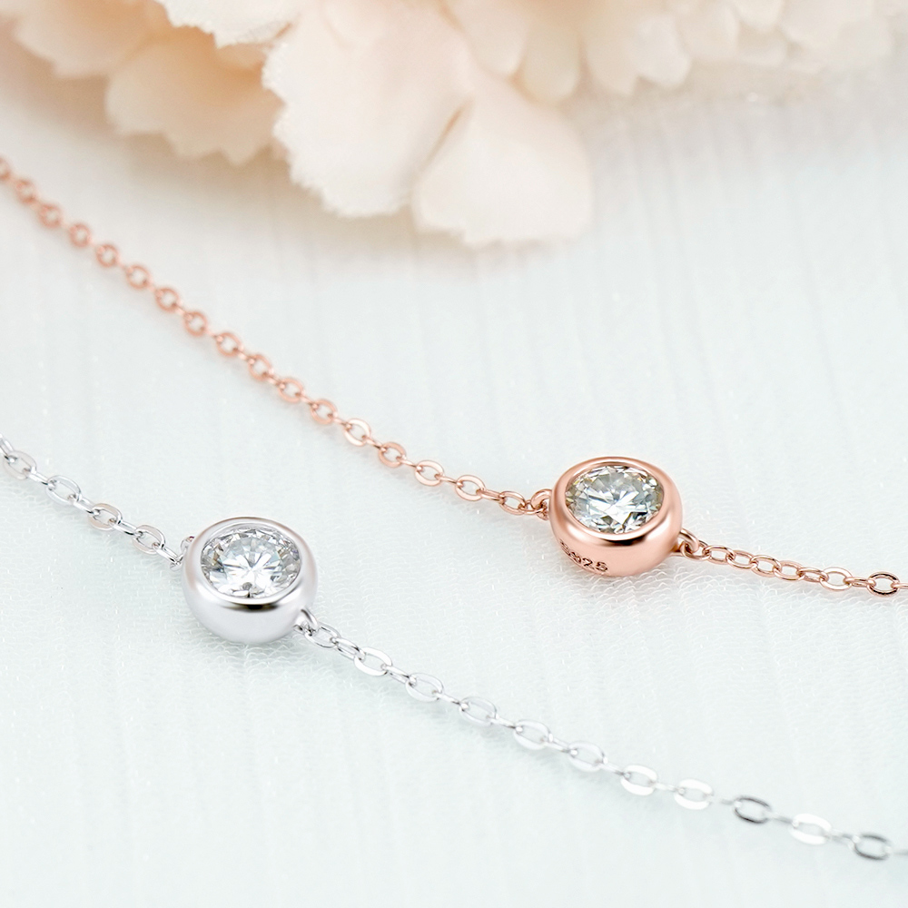 📦訂購 台灣限定 STORY 故事銀飾 簡愛單鑽莫桑石純銀手鏈