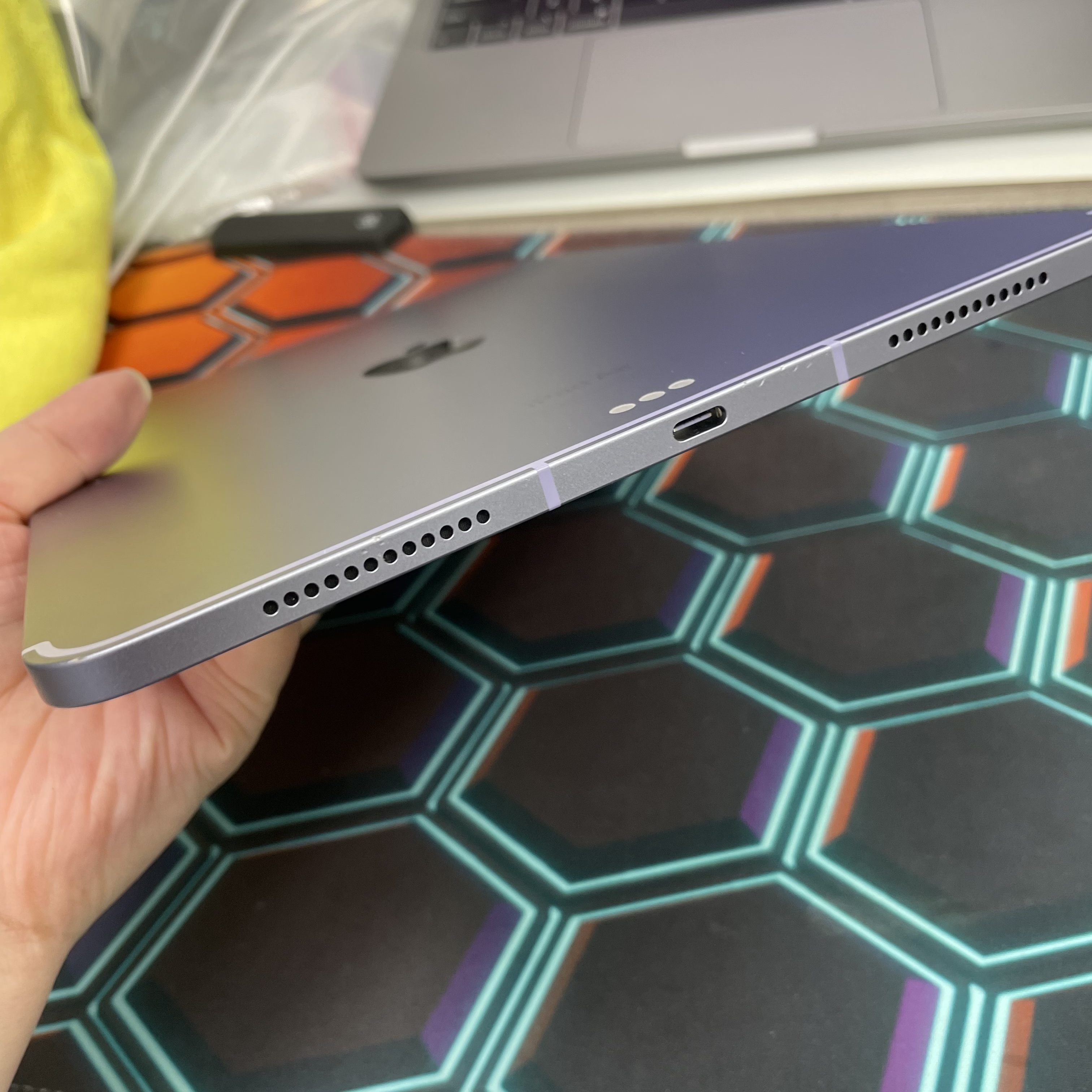 *7790100 iPad Air 5 完美機 256GB 插卡版 紫色 purple