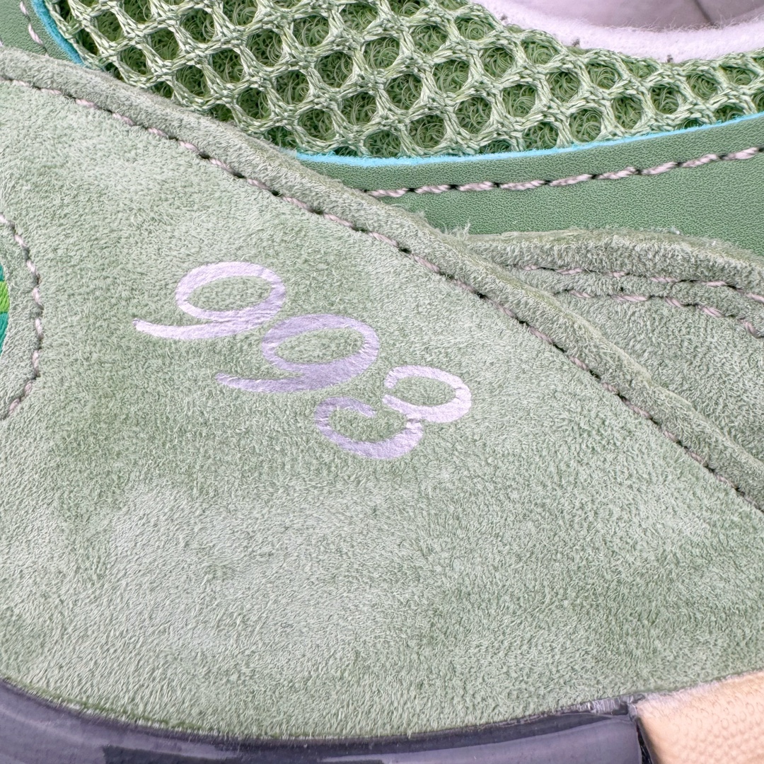 New Balance 993 U993GW