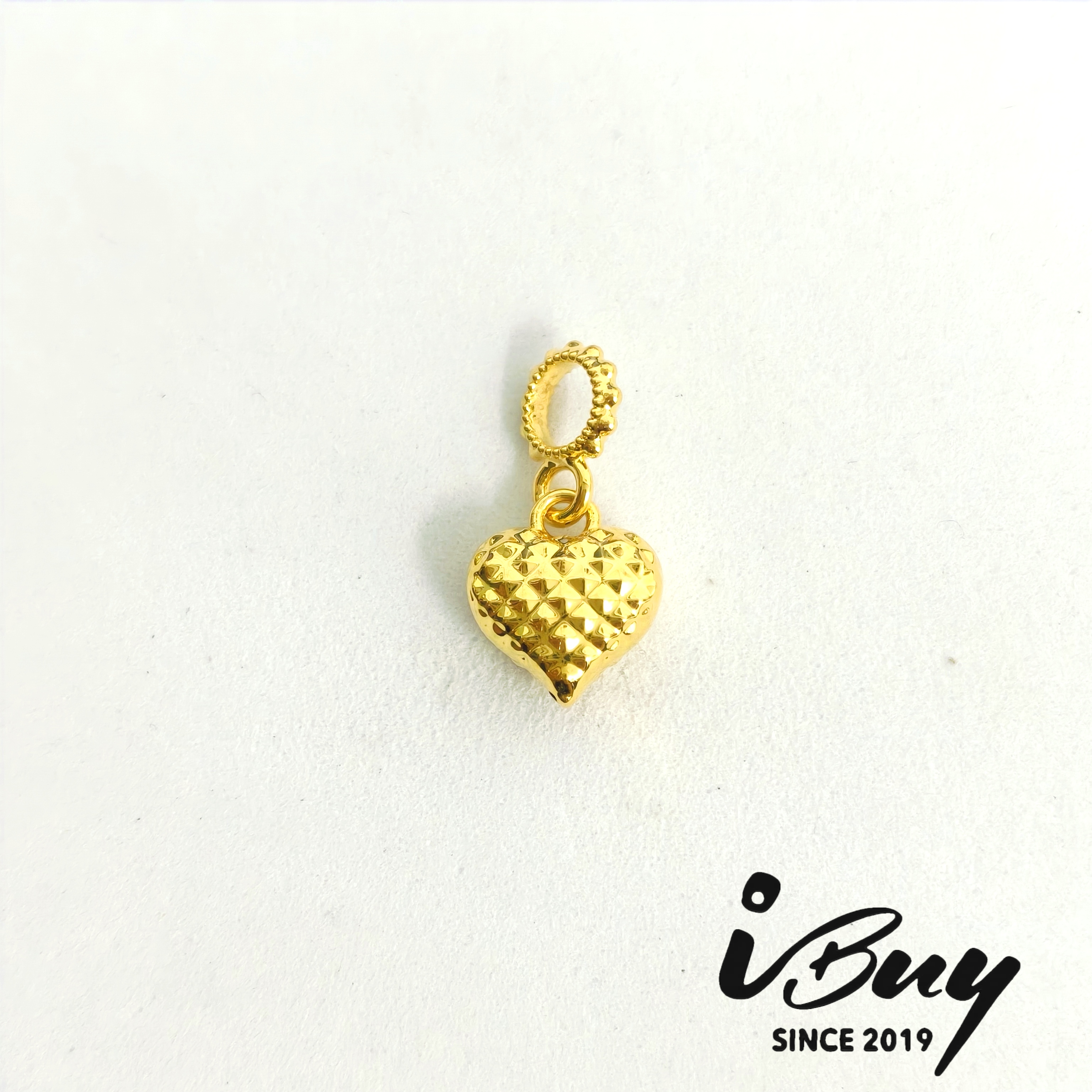 916 HARD GOLD DIAMOND CUT LOVE CHARM 916 硬金 菱格爱心串咀