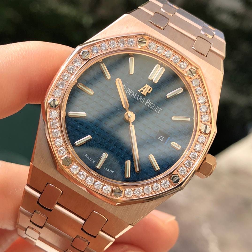 爱彼皇家橡树系列玫瑰金镶钻女士腕表