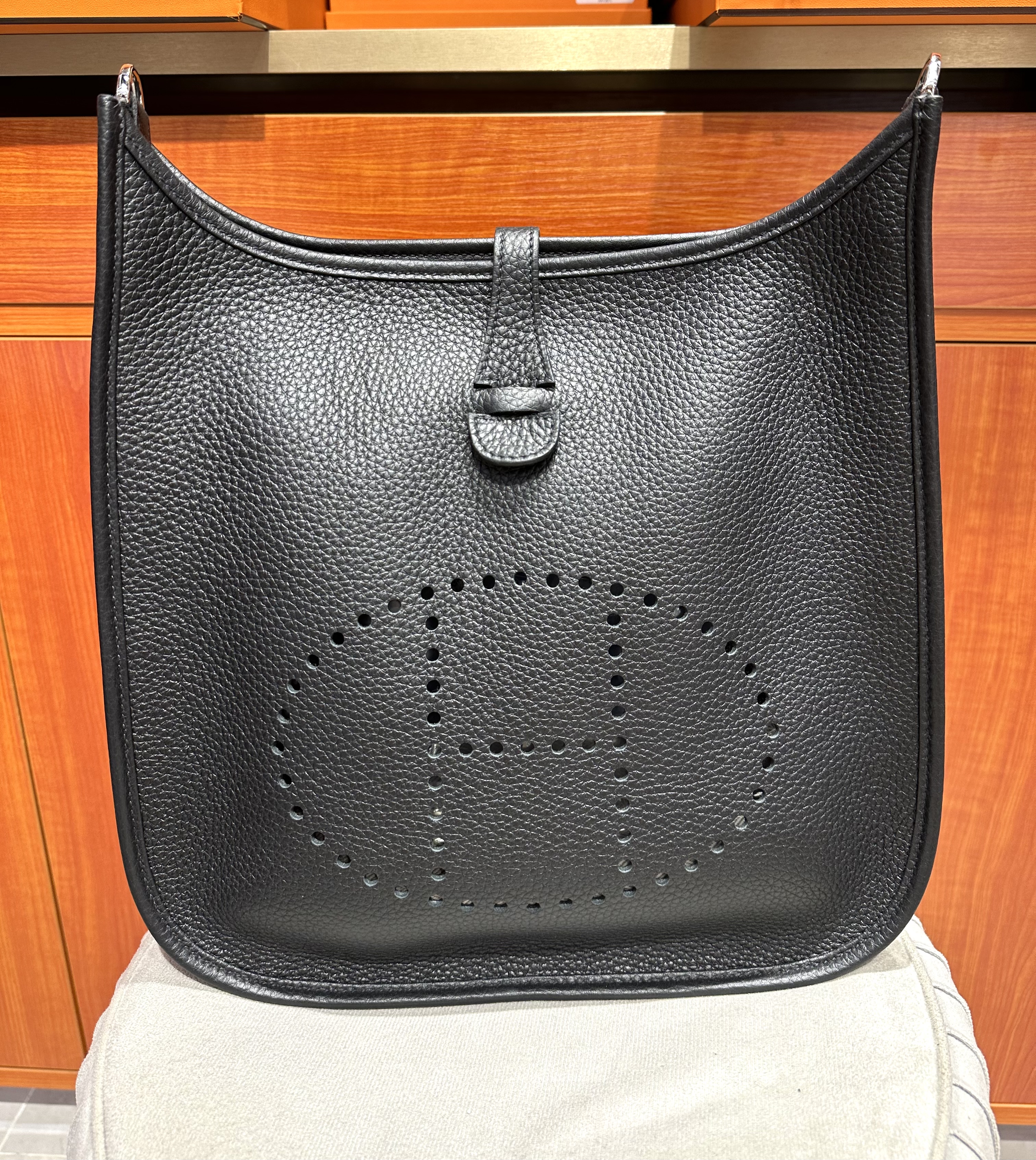 ｜ ｜新貨代購｜ ｜Hermes Evelyn 29/黑色