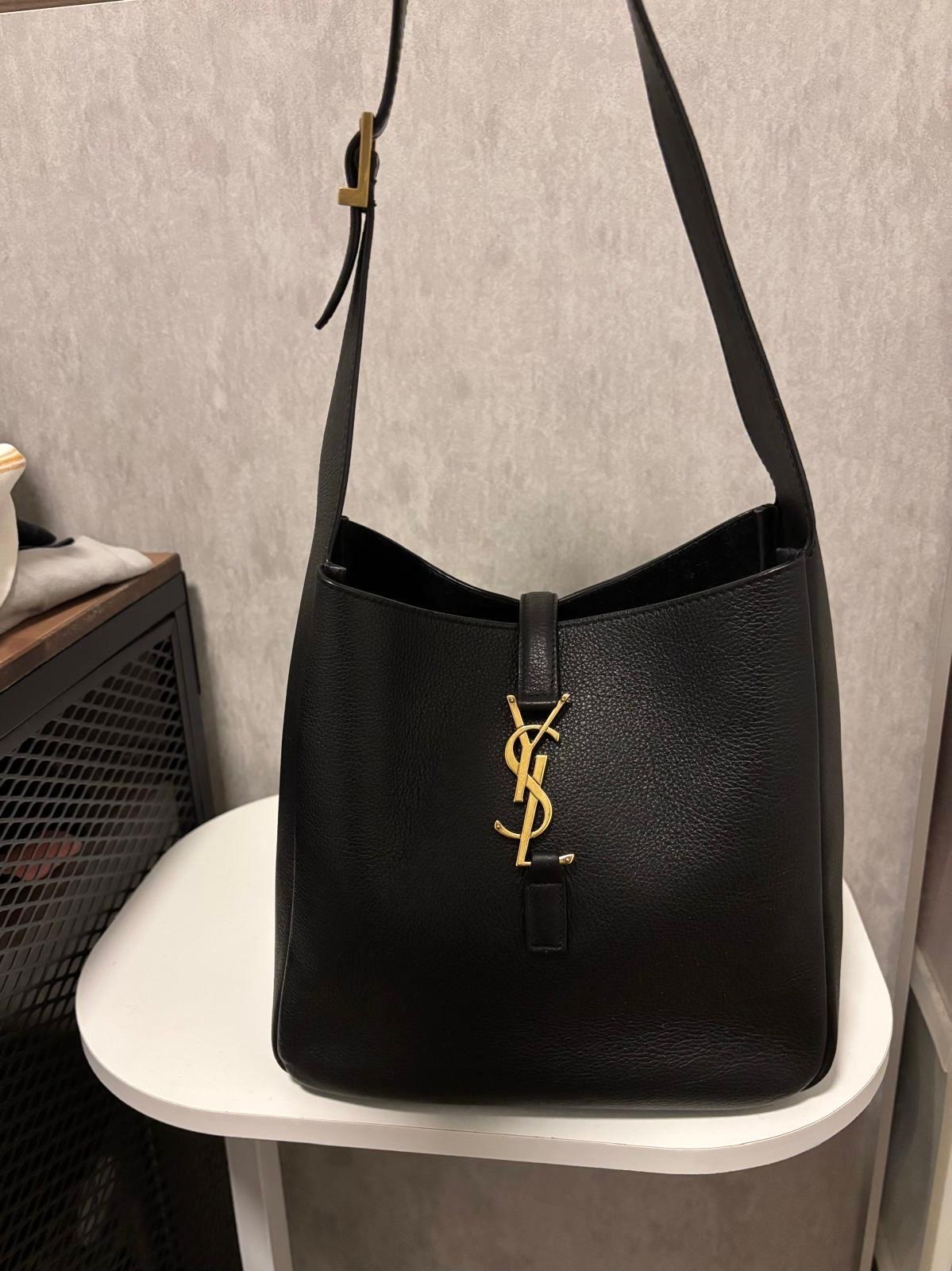 SAINT LAURENT YSL Le 5 à 7 Supple Small hobo bag Black Calfskin 100%Authentic, 98%New ✅Dust bag