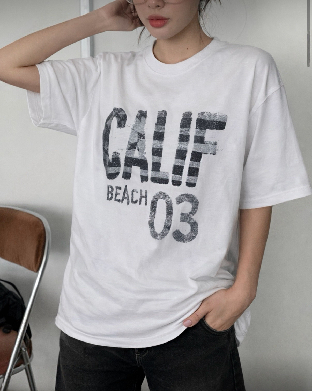 Vintage Wash Graphic Oversized Tee⁠