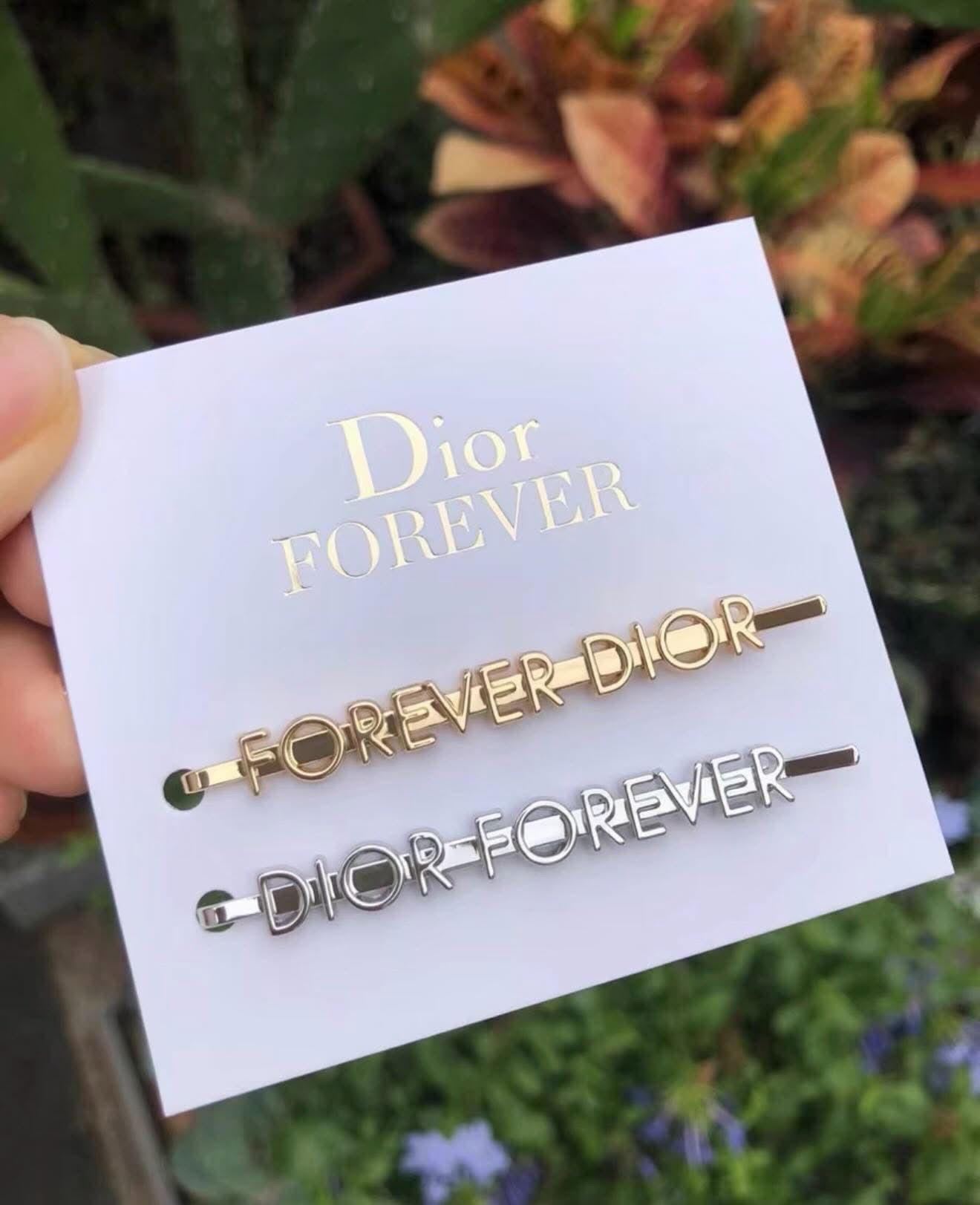 $82對。⭐️Di *or Beauty⭐️金色銀色Di *or Forever髮夾 一字夾 頭飾 髮飾