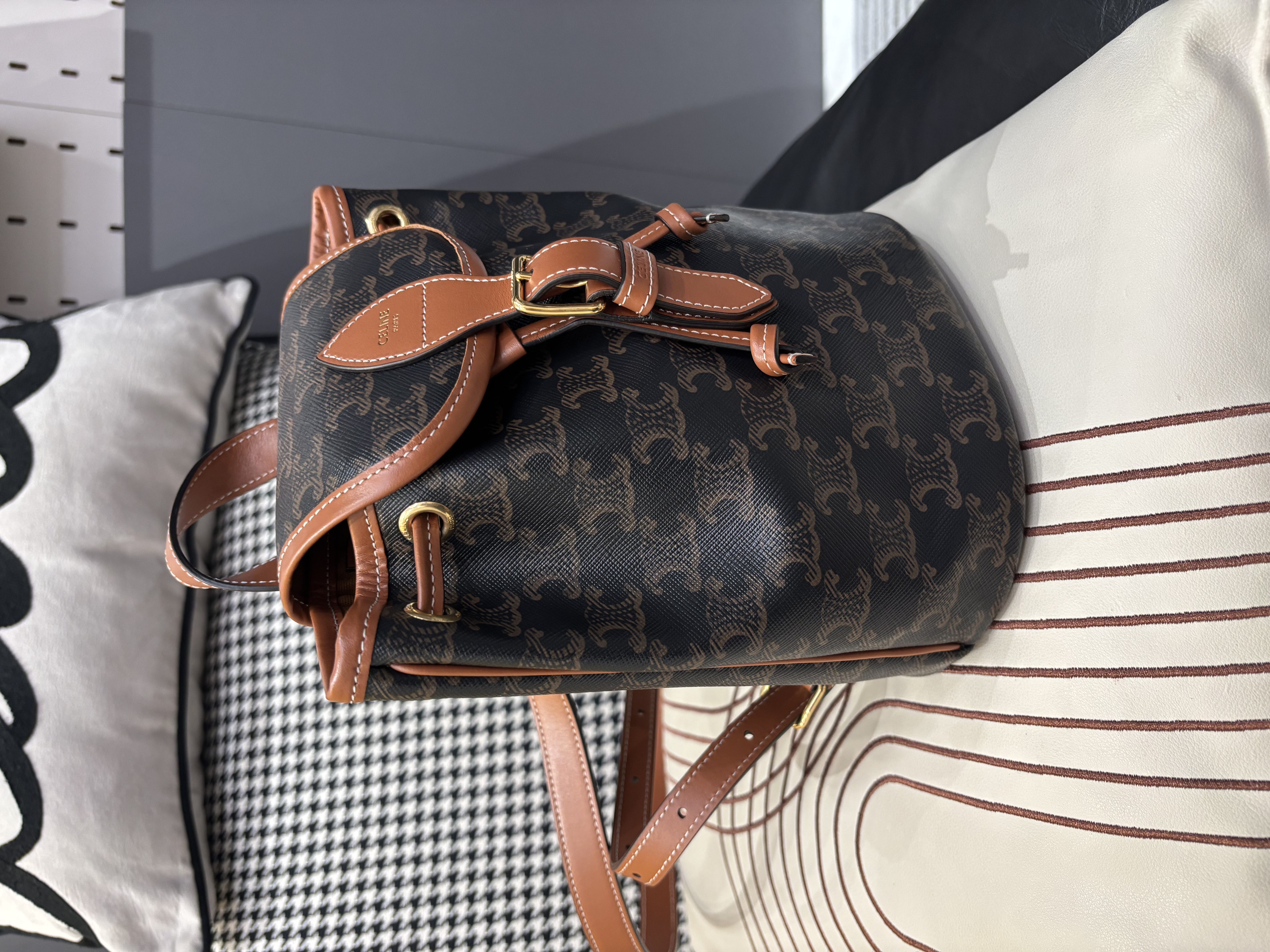 Celine folco mini backpack 100%Authentic,98%new ✅tap ✅dust bag  