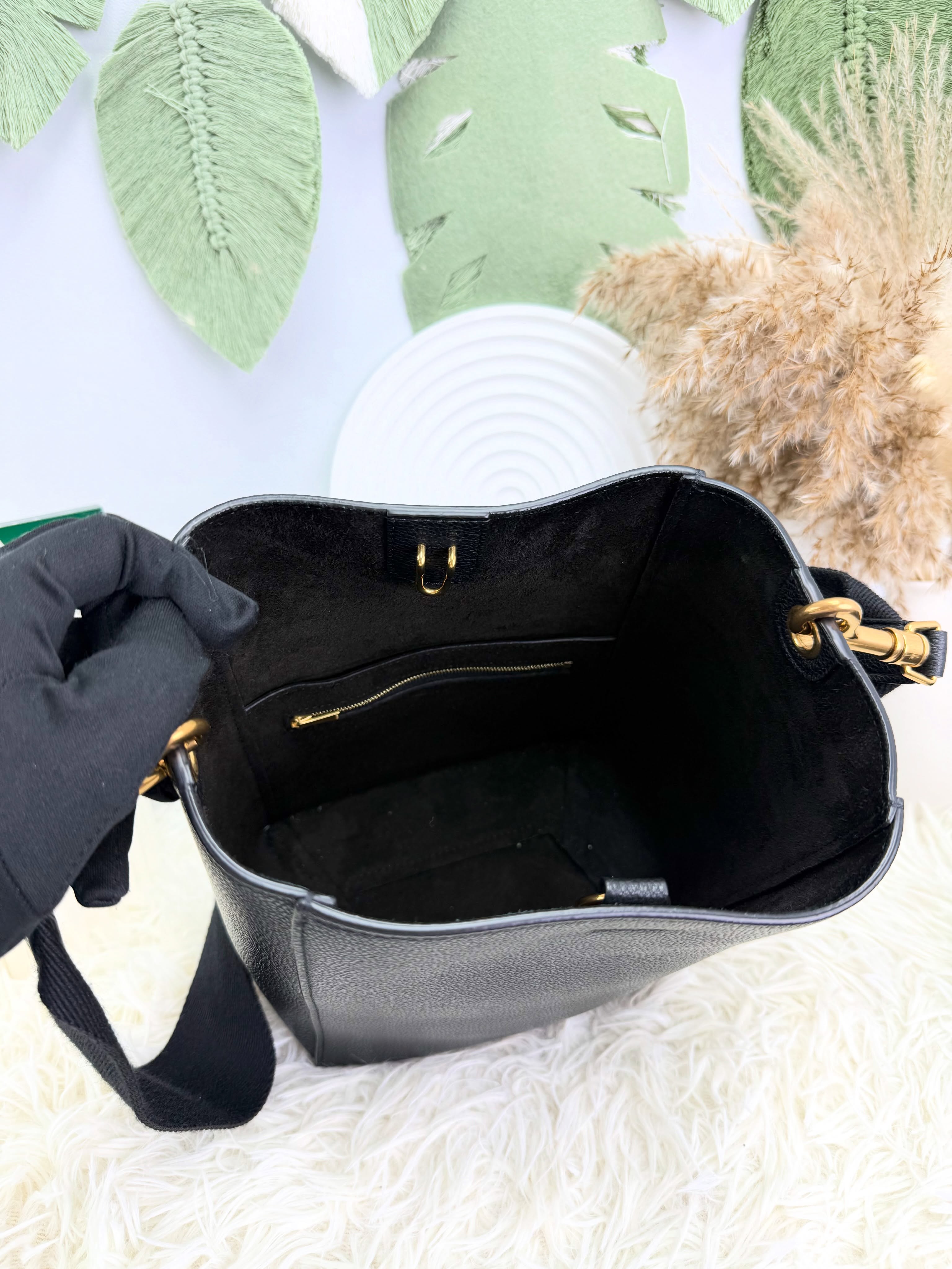 Celine👜 PRE OWNED 🛍️黑色水桶包🖤