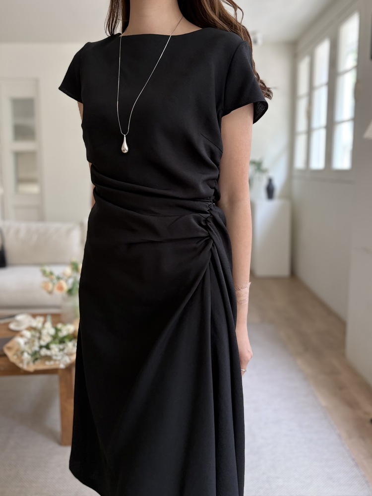 Belle Ruched Dress (Black)