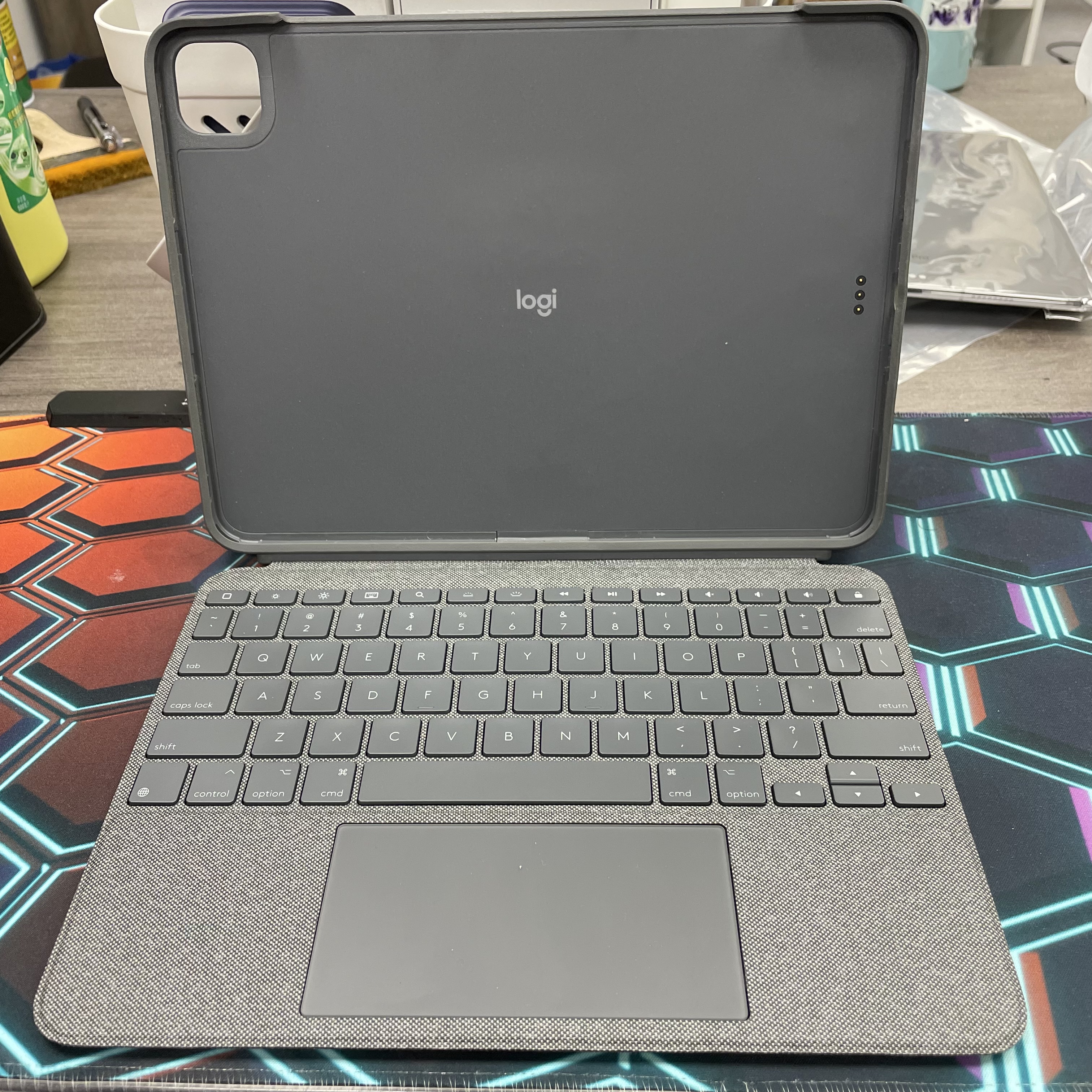 *6656 Logitech Combo Touch Keyboard 11吋 for iPad Pro gen 2-4 灰色 gray