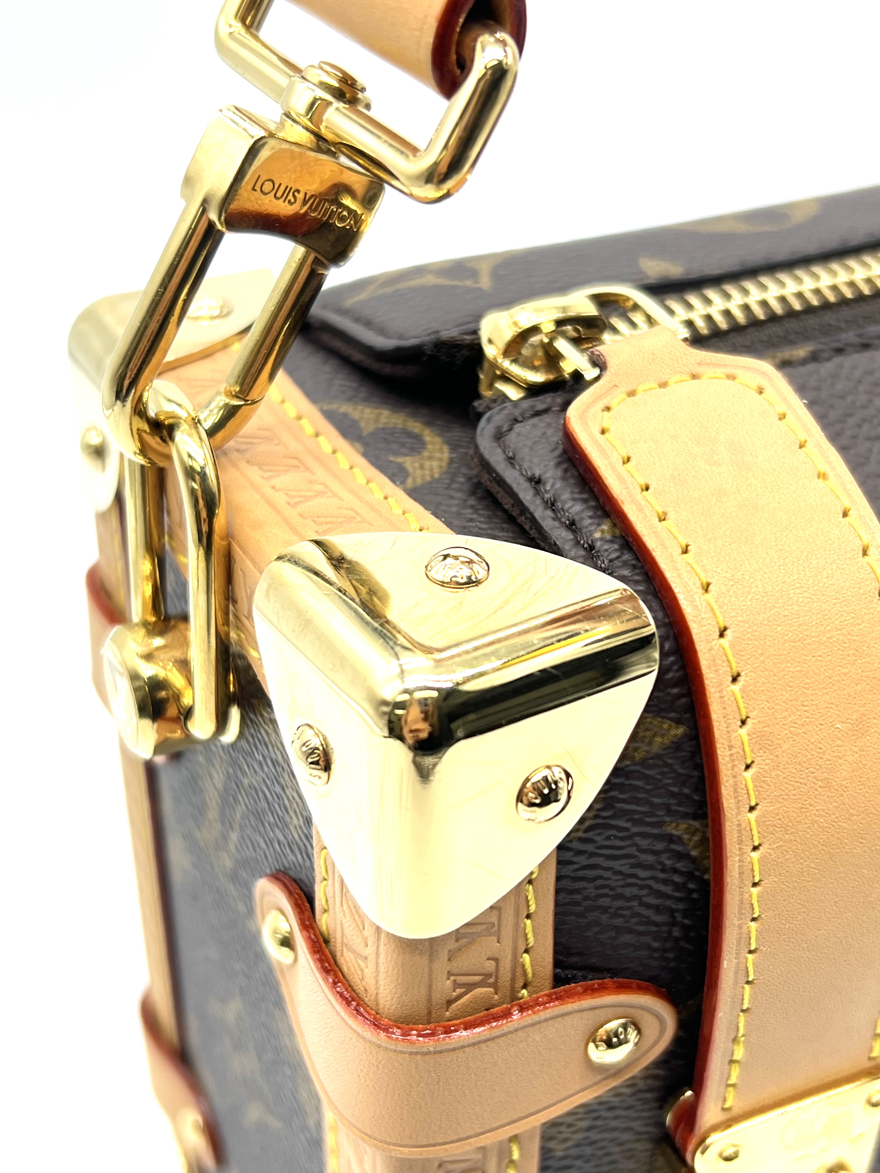 Pre-Owned LV Side Trunk MM / Product Code: 26042217