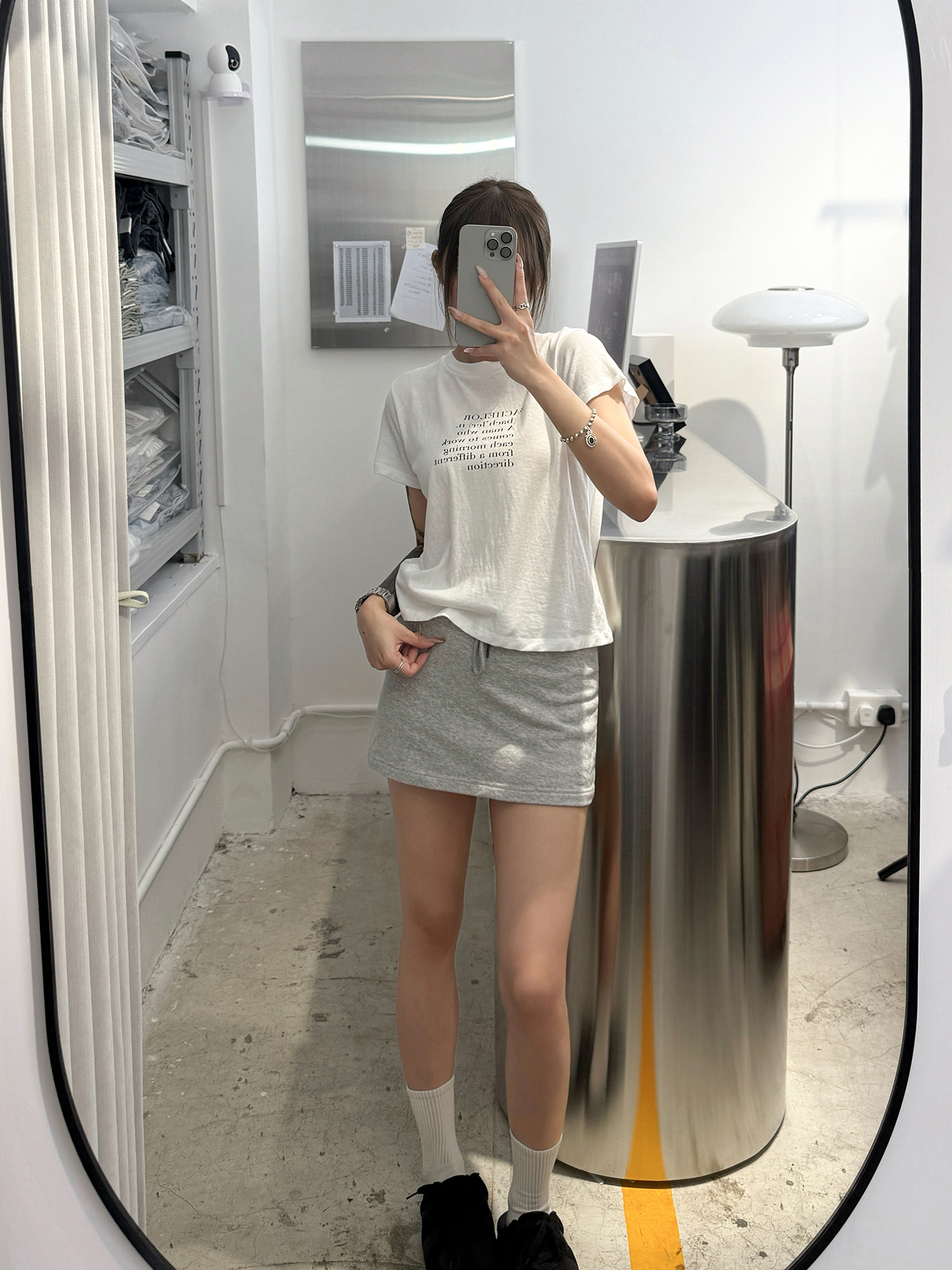 𝐃𝐢𝐜𝐭𝐢𝐨𝐧𝐚𝐫𝐲 𝐪𝐮𝐨𝐭𝐞 𝐩𝐫𝐢𝐧𝐭𝐞𝐝 𝐭-𝐬𝐡𝐢𝐫𝐭