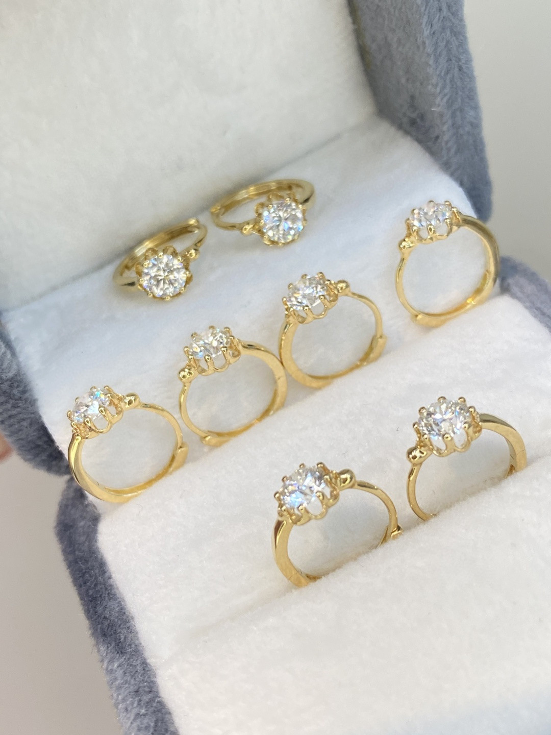 18K Diamond Hoop Earrings 