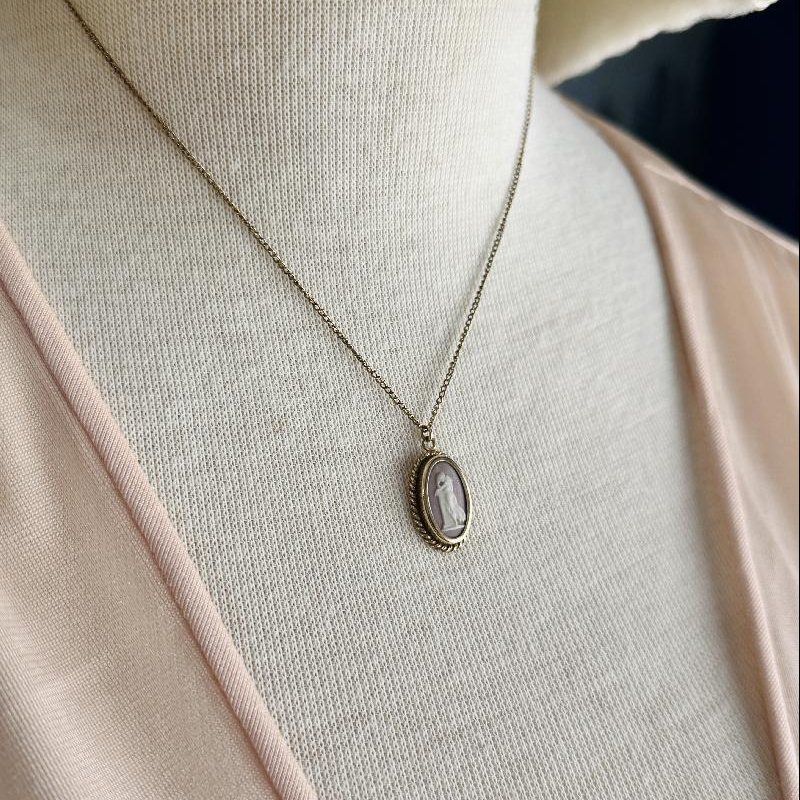 Vintage Wedgwood Made in England x Rainbow Gold Filled Liliac Pendant Necklace (MT2532)