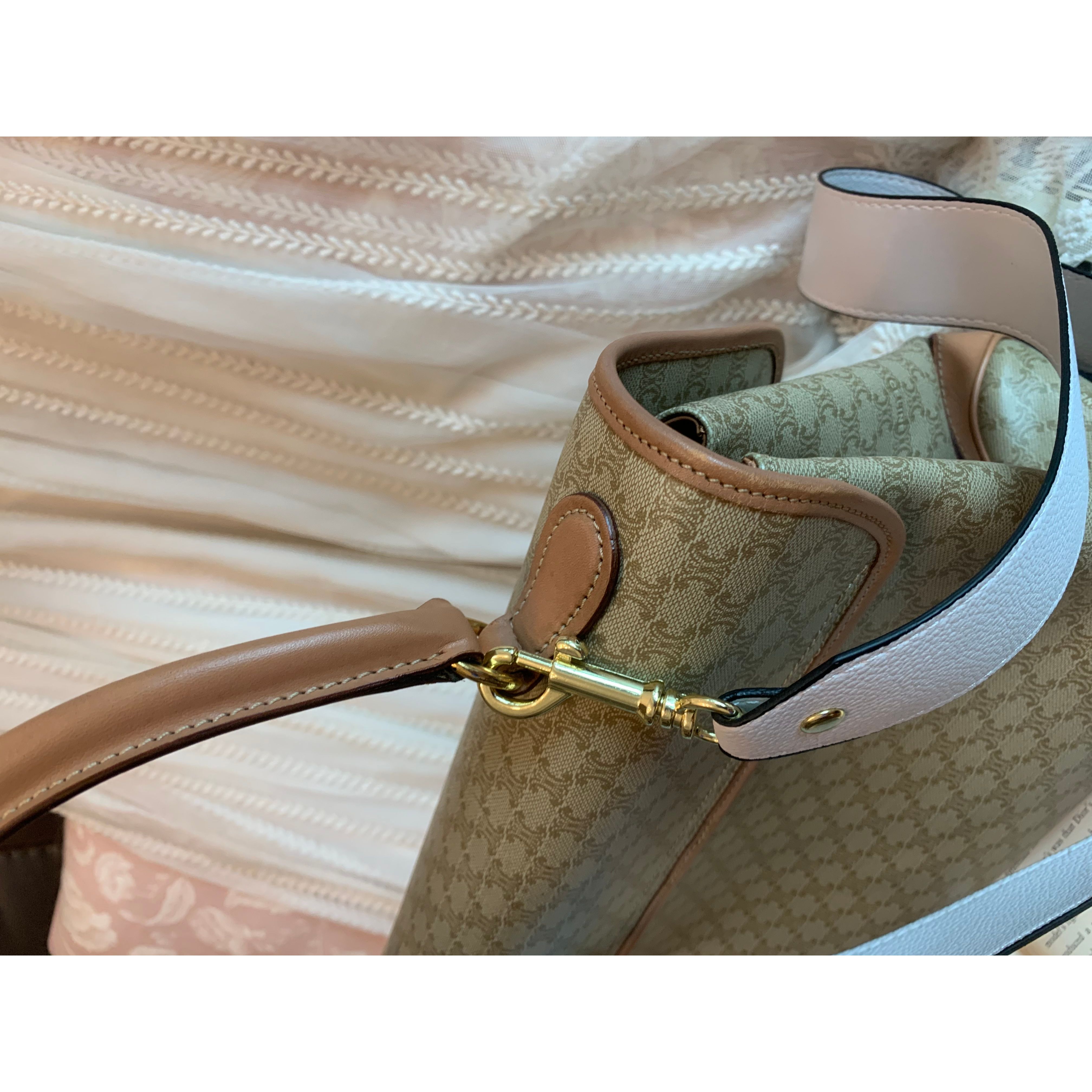 vintage celine triomphe macadam beige horsebit lock bag Black Vintage 中古店