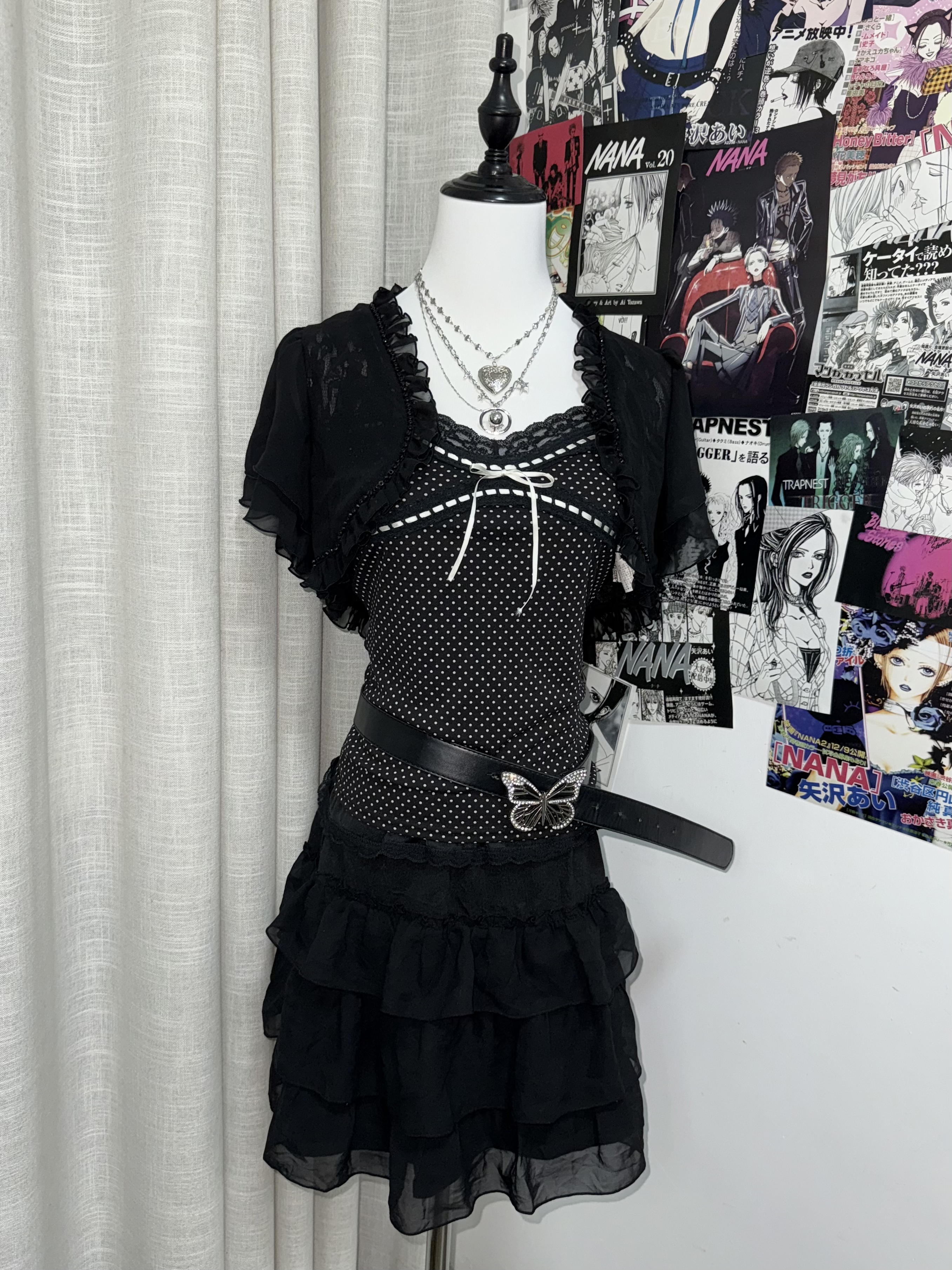 Dark Gothic Loli Lace Trim Shrug