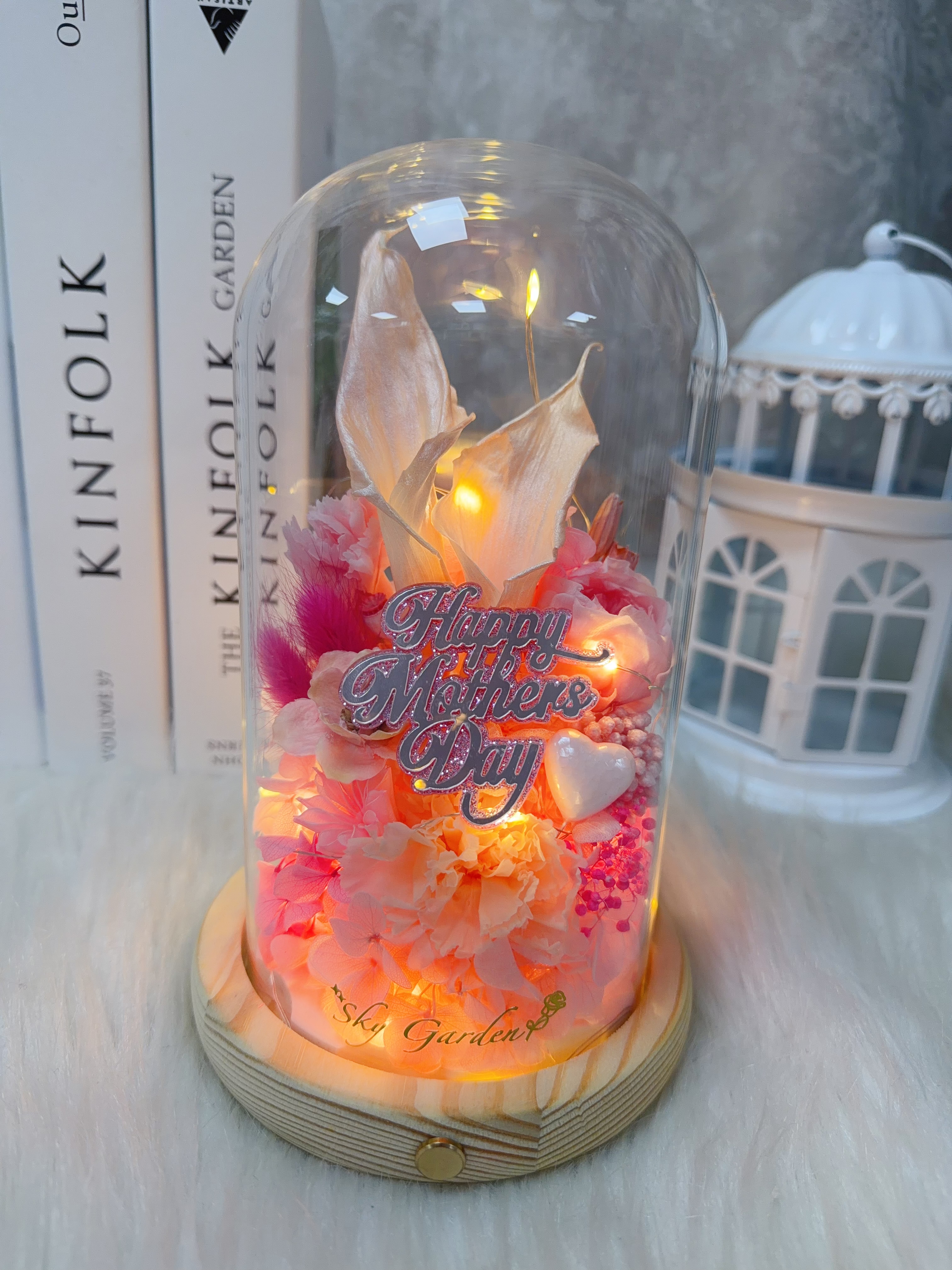 馬蹄蘭康乃馨永生花玻璃罩