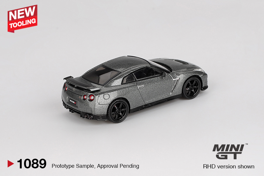 Mini GT 1/64 NISSAN GT-R 2013 Dark Metal Gray (NISMO R35 CRS Version) - MGT01089-R