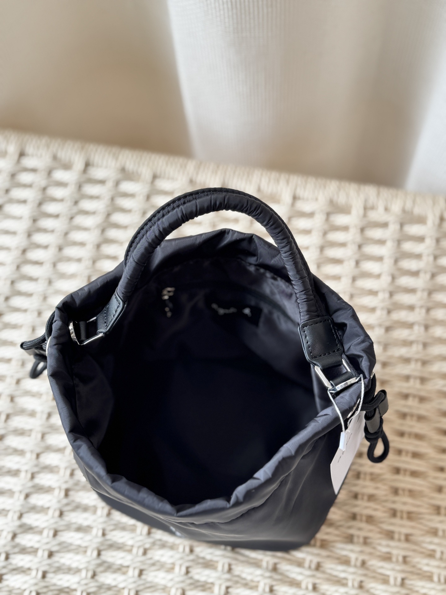 預訂 Agnes.b 雜誌附錄兩用索繩袋