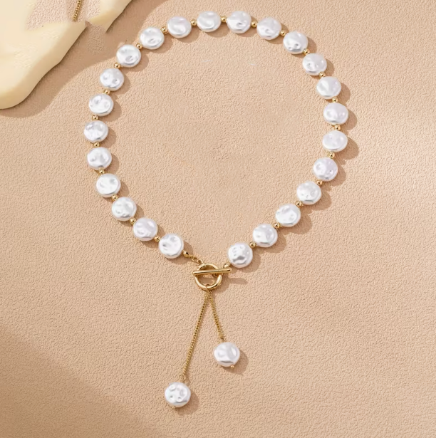 Dainty & Stament Pearl Necklace