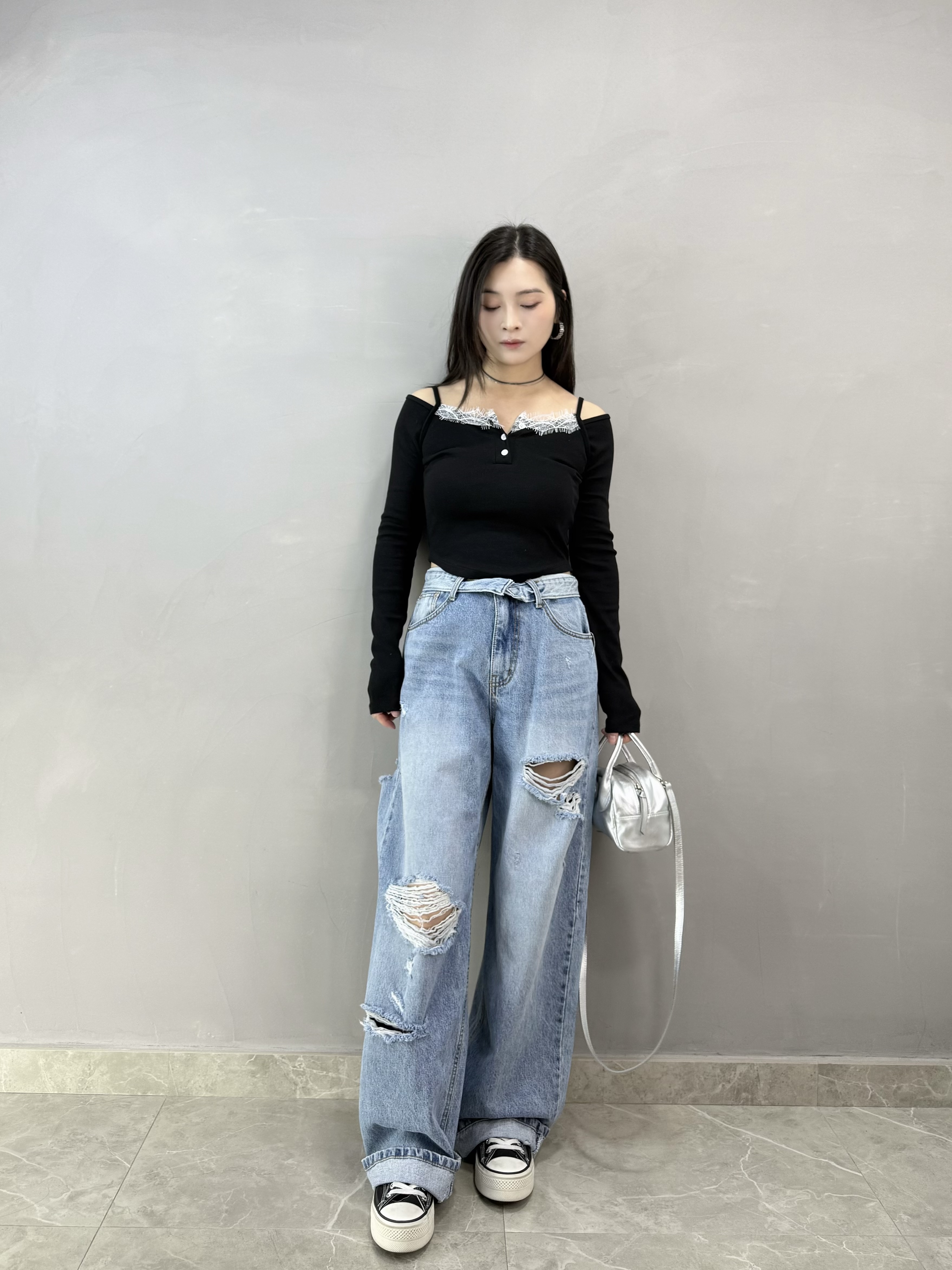 H76 扣鈕Lace 露膊Tee