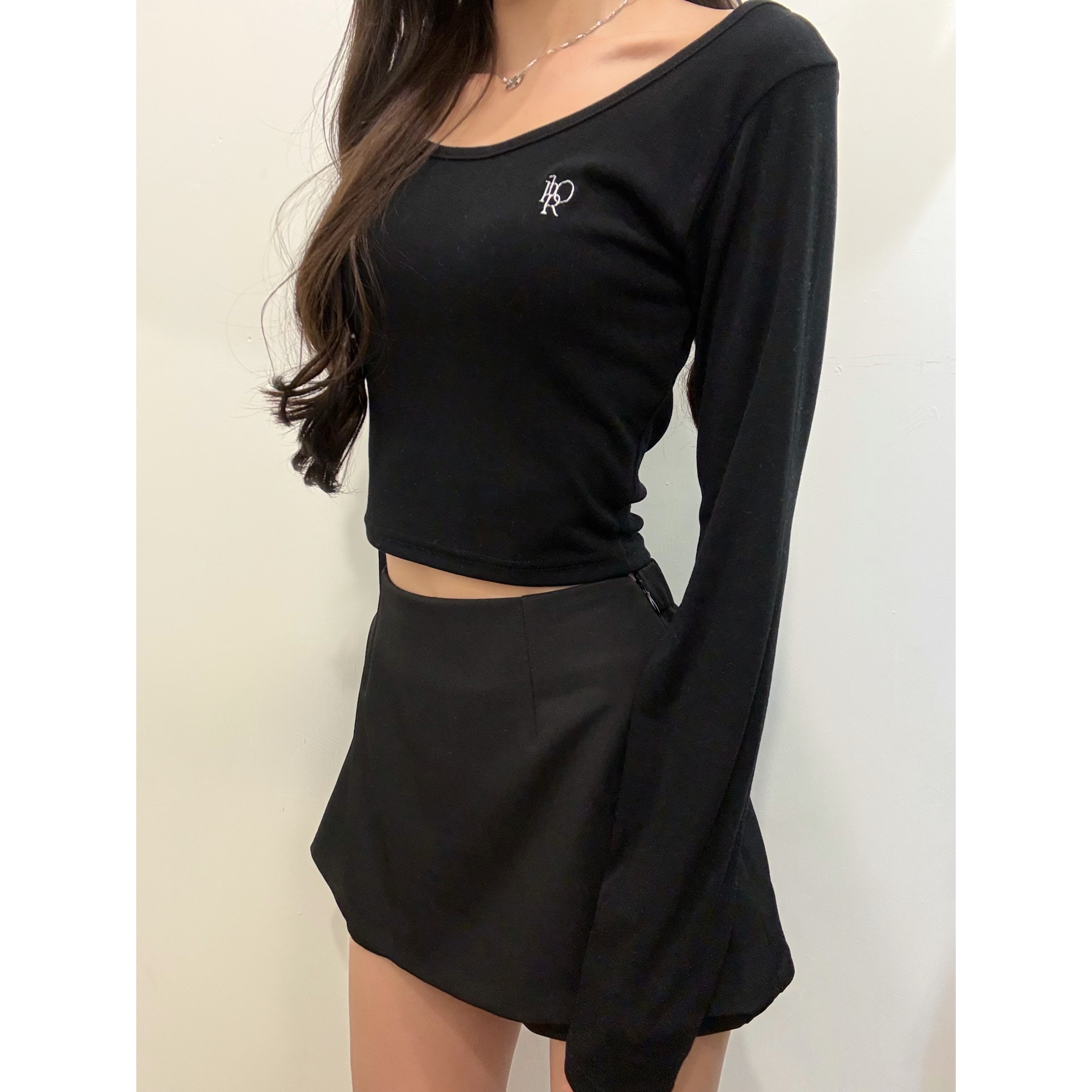 新品價及新年前收貨2月3號8PM截單💛《LOGO SL TOP》 2602H