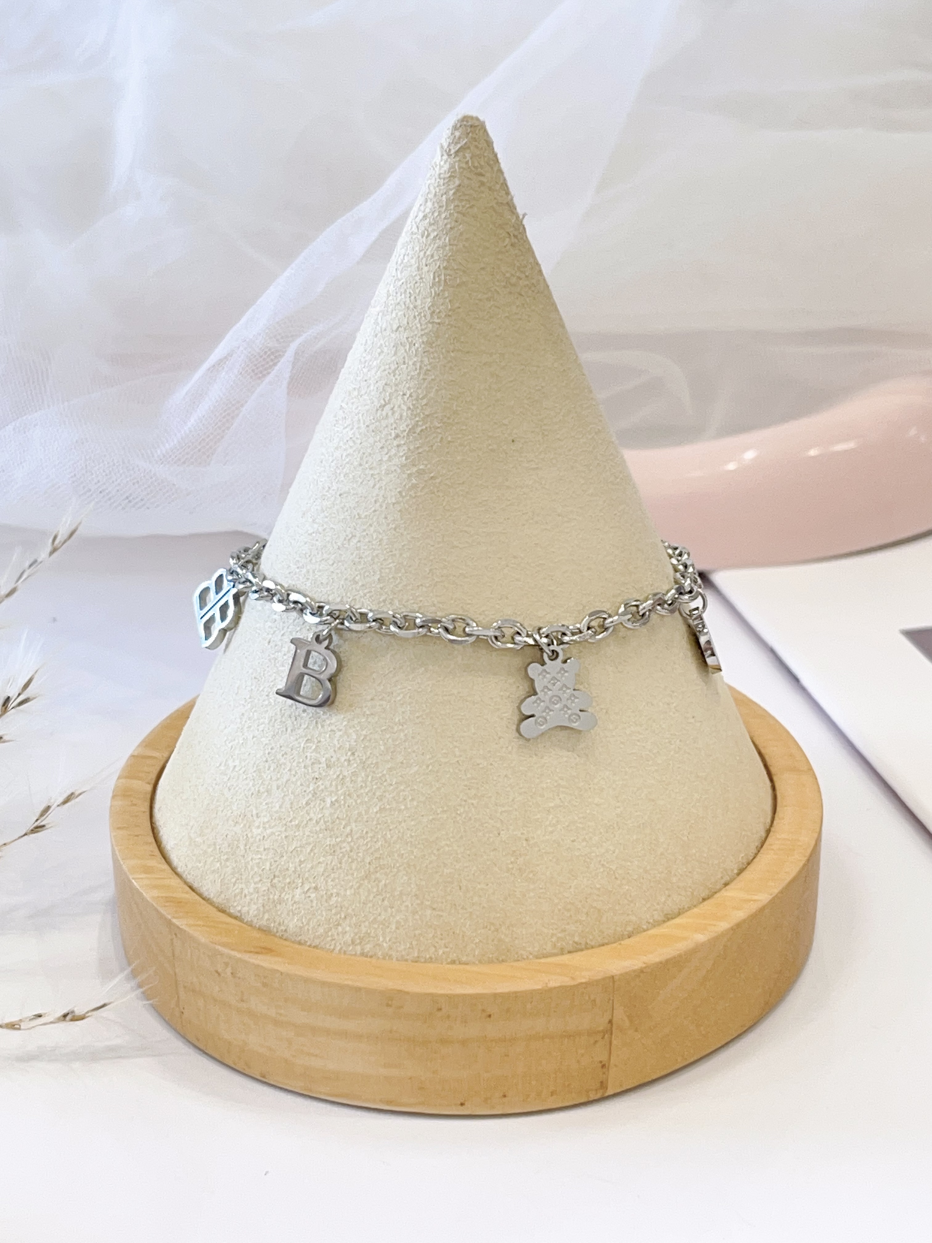 银色可爱小熊手链