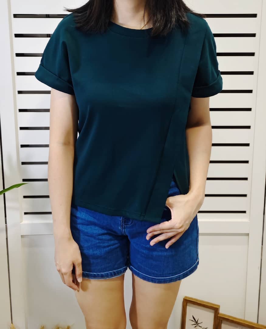 M5065 Round Neck Over Shoulder Details Tee