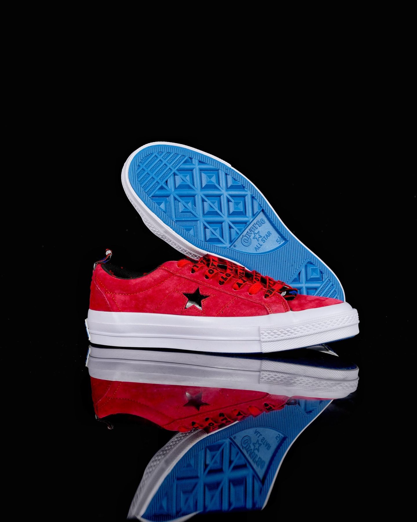 Converse One StarOx Hello Kitty 163905C