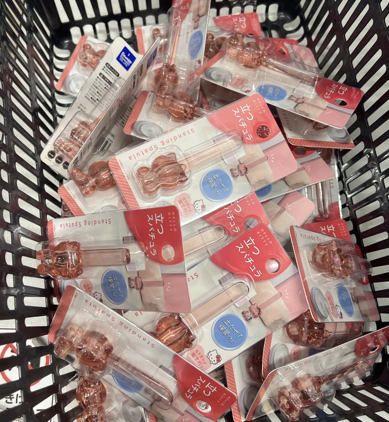 💟現貨💟🇯🇵日本HELLO KITTY 站立式面霜衛生刮棒