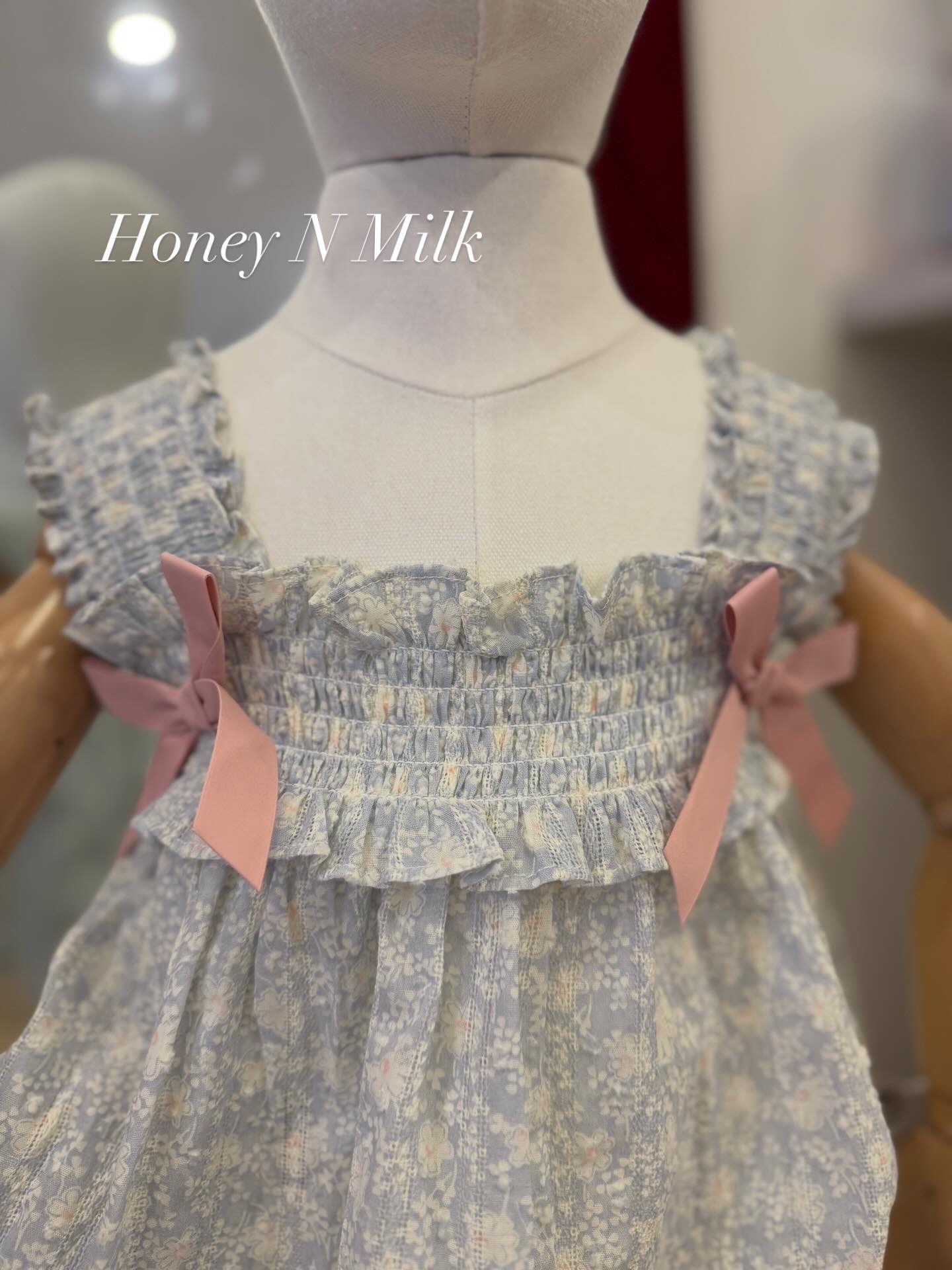 Vintage Blue Floral White Bunny Shorts Set