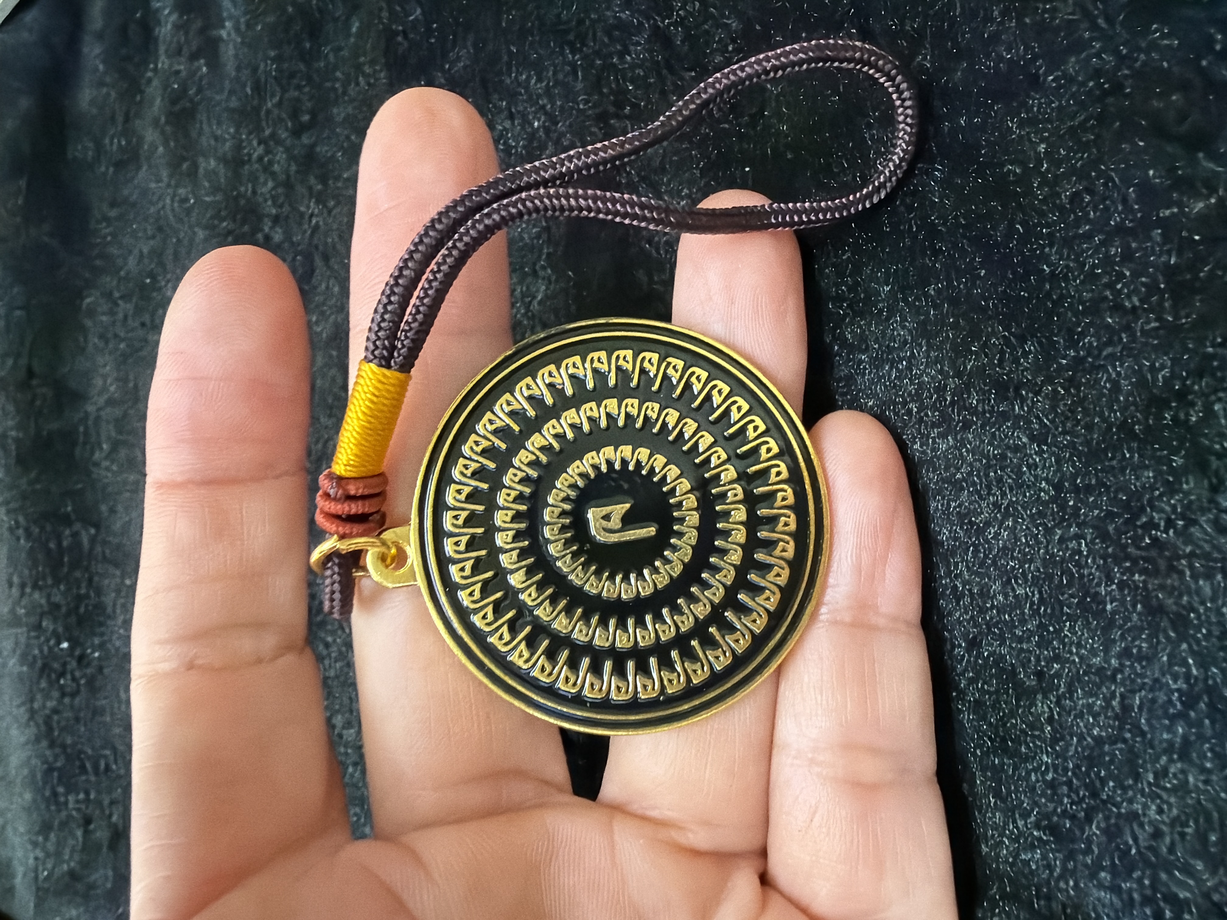 ཁཁཁཁཁ藏傳回遮牌（黑）防是非、小人（4cm)