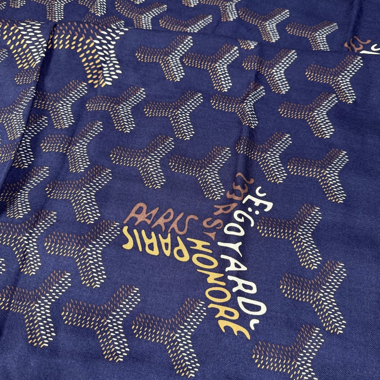 Pre-owned Goyard SILK