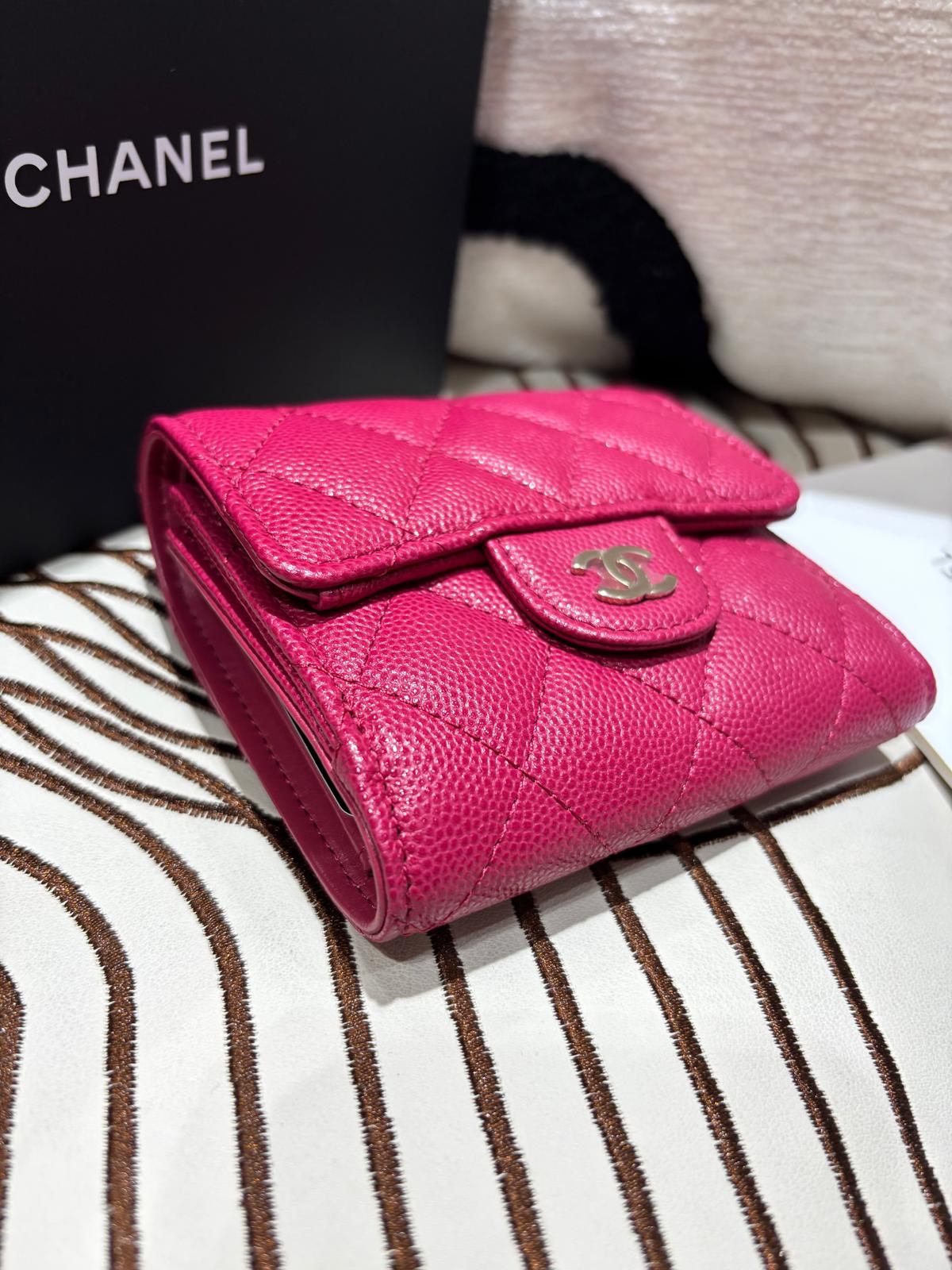 全新 Chanel Classic wallet Calfskin 100%Authentic, 100%New 全新未使用品 ✅card  ✅dust bag ✅box