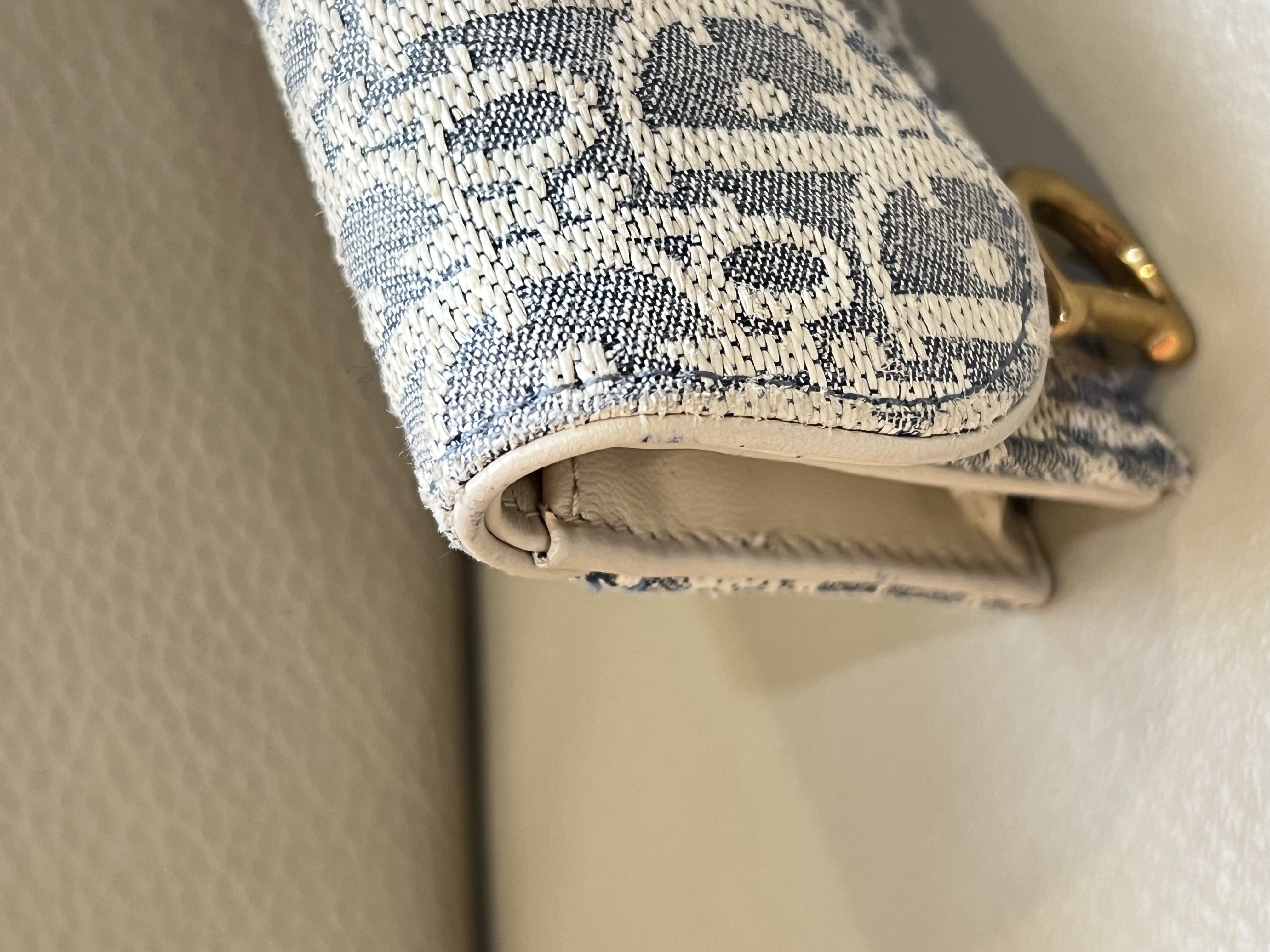 Pre-Owned DIOR Card Holder / Product Code: 26041644