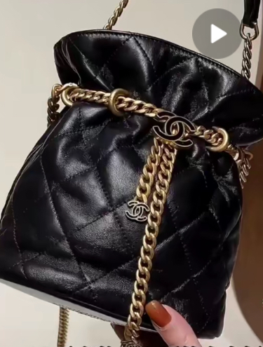 Chanel Quilted Lambskin Bucket Bag Babyblue🩵水桶包