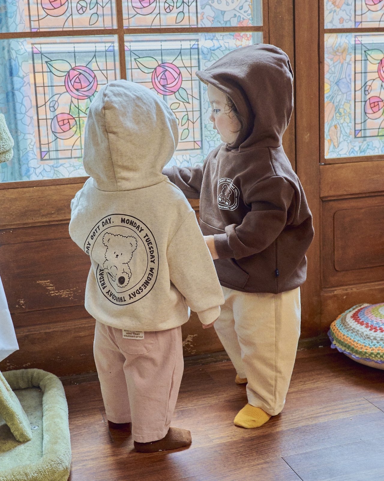 OOTT | Day-Hood Sweatshirt (With Mom)