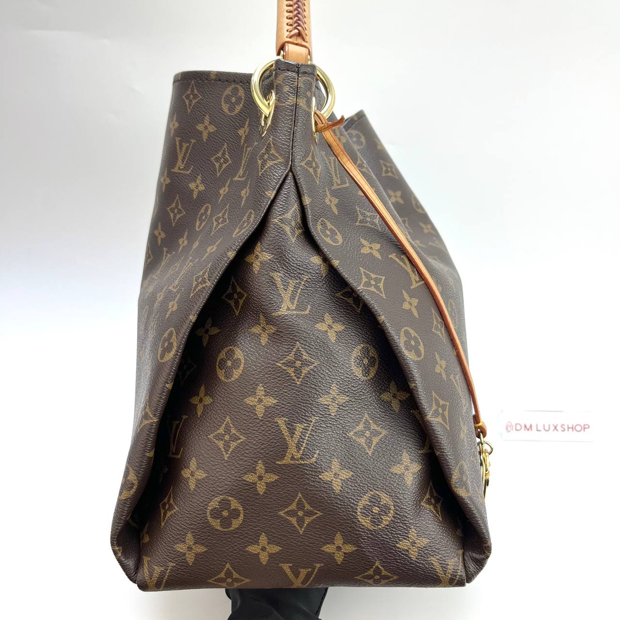 LV Monogram Artsy MM GHW