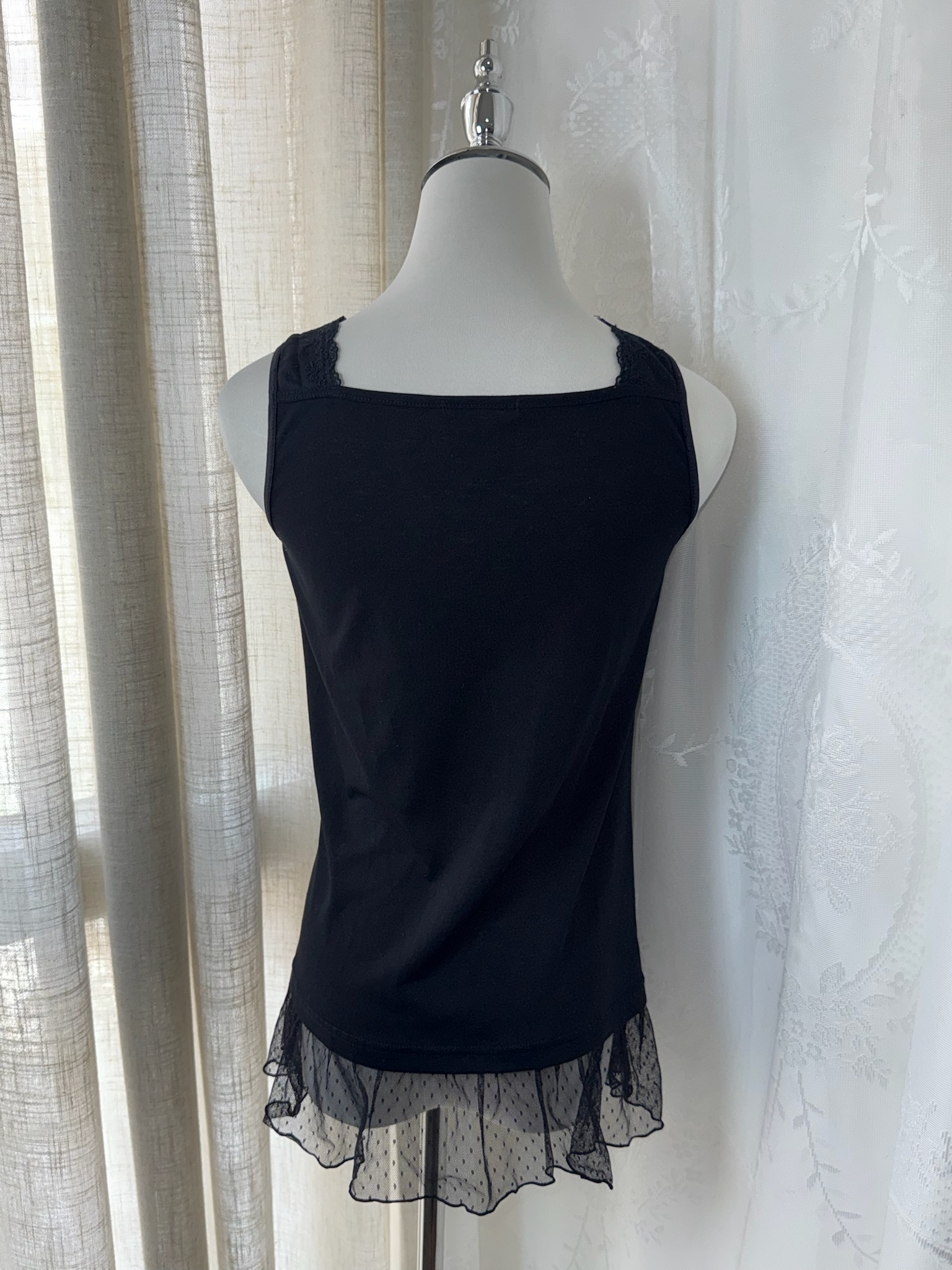 Axes Femme Lace-Trim Square Neck Sleeveless Top