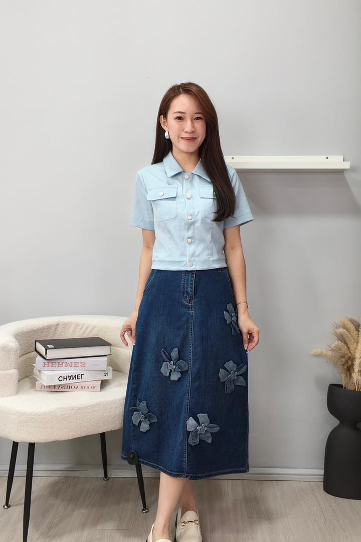 152 Bloom Denim Midi Skirt