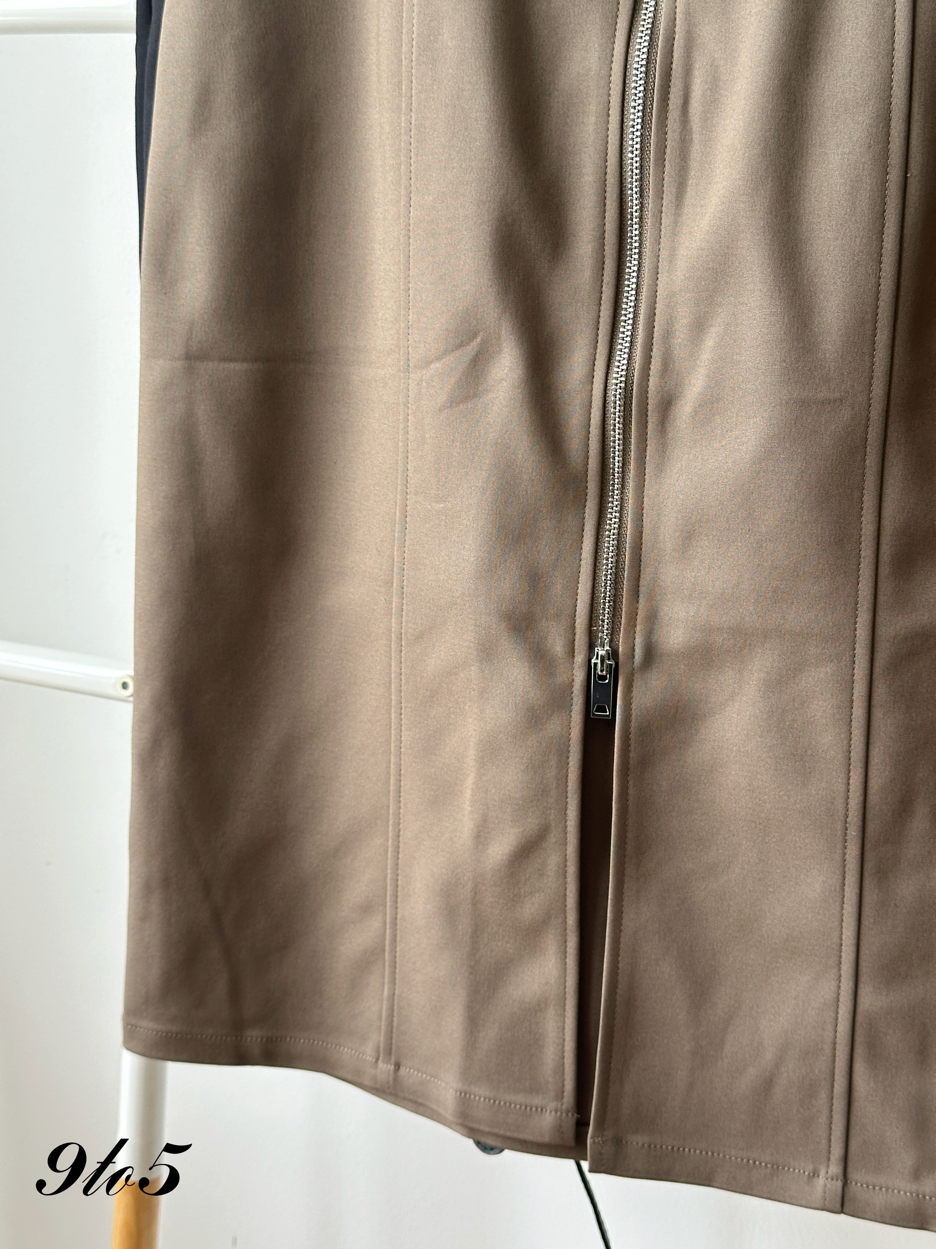 S1917 Midi Zipped Pencil Skirt - 3 Colors 