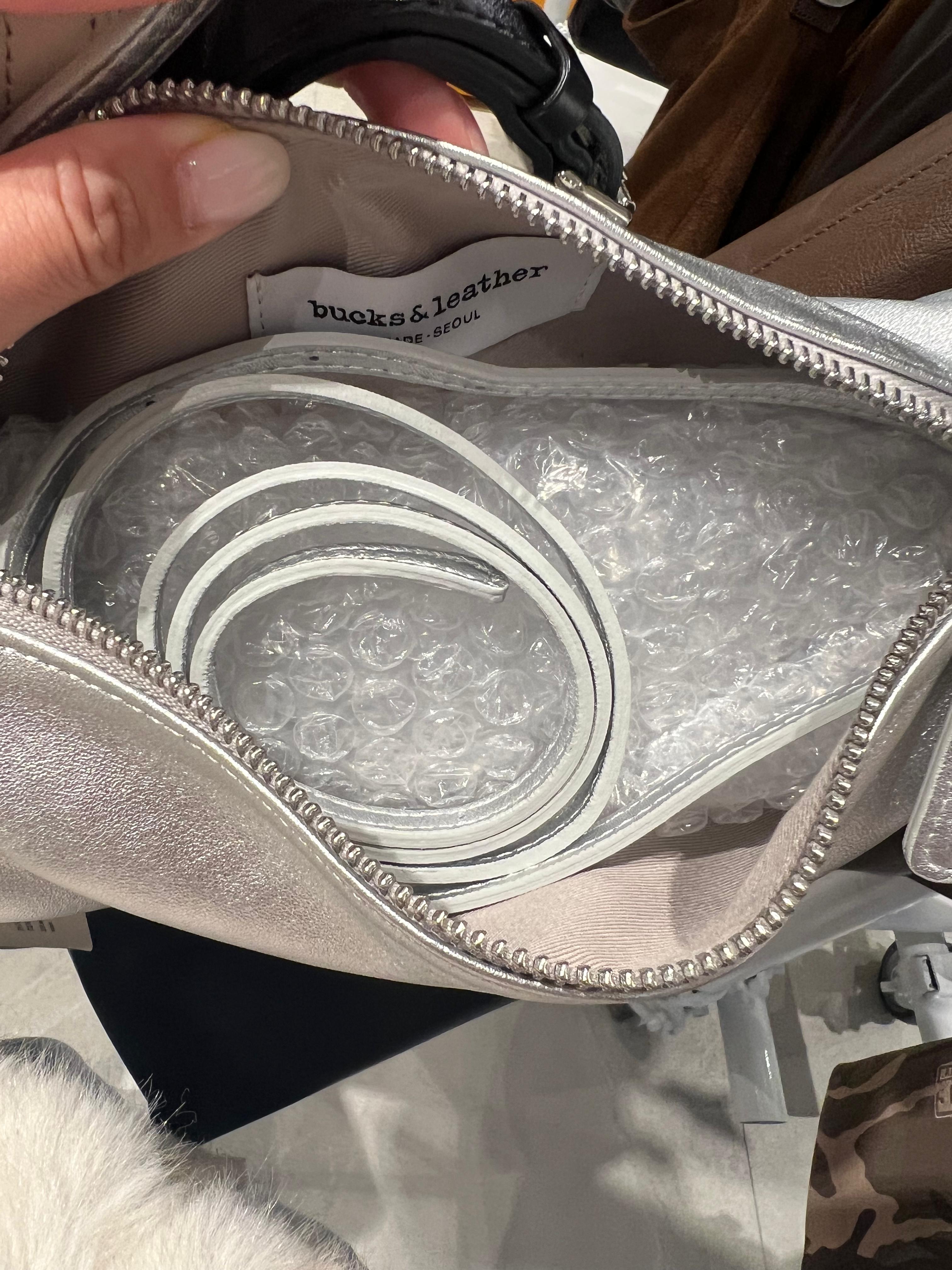 《 預購 》🇰🇷Bucks&Leather 磁石扣枕頭包