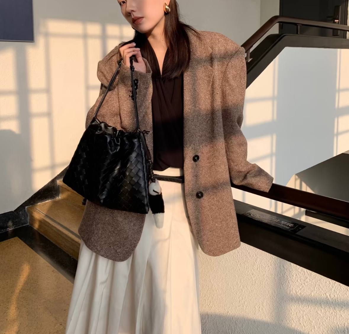 指定款式限時優惠❣️訂貨📮BV Medium Dustbag  Size 32x23cm   Color: Black