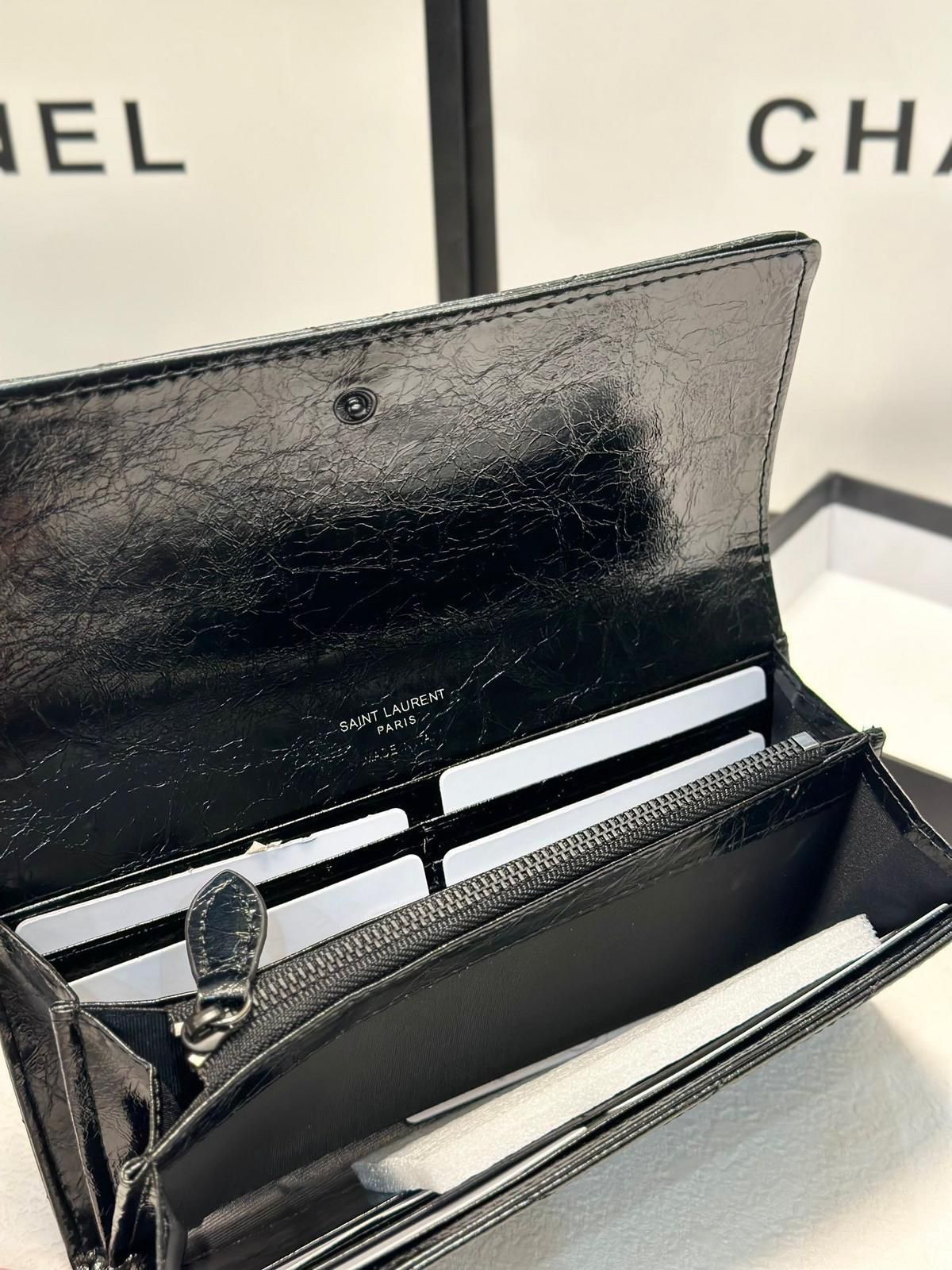 $ 288隻。新款單拉鏈錢Y*SL包登場！進口油蠟小牛皮+V形菱格紋，19×10cm